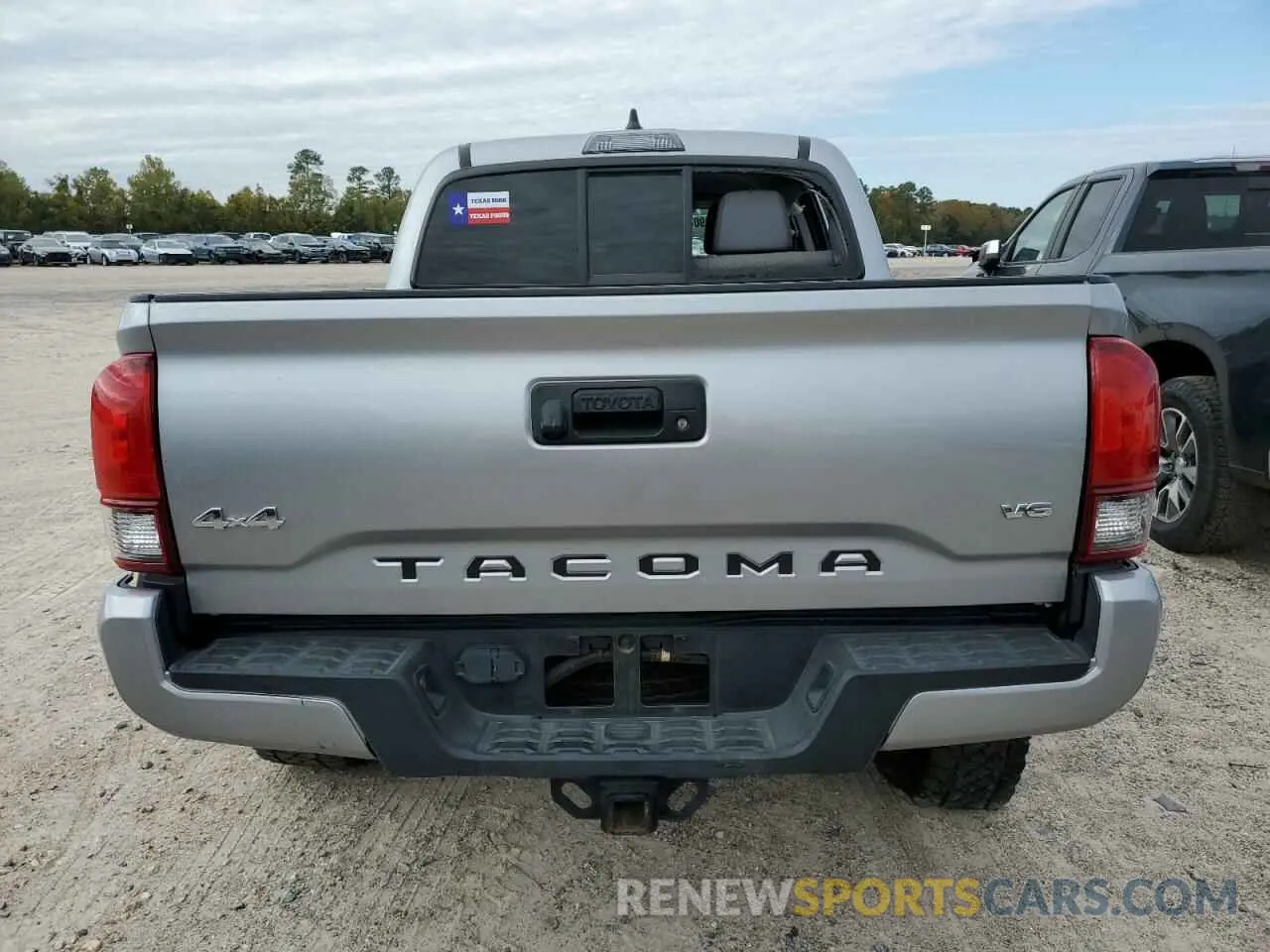 6 Photograph of a damaged car 3TMCZ5AN1LM346506 TOYOTA TACOMA 2020