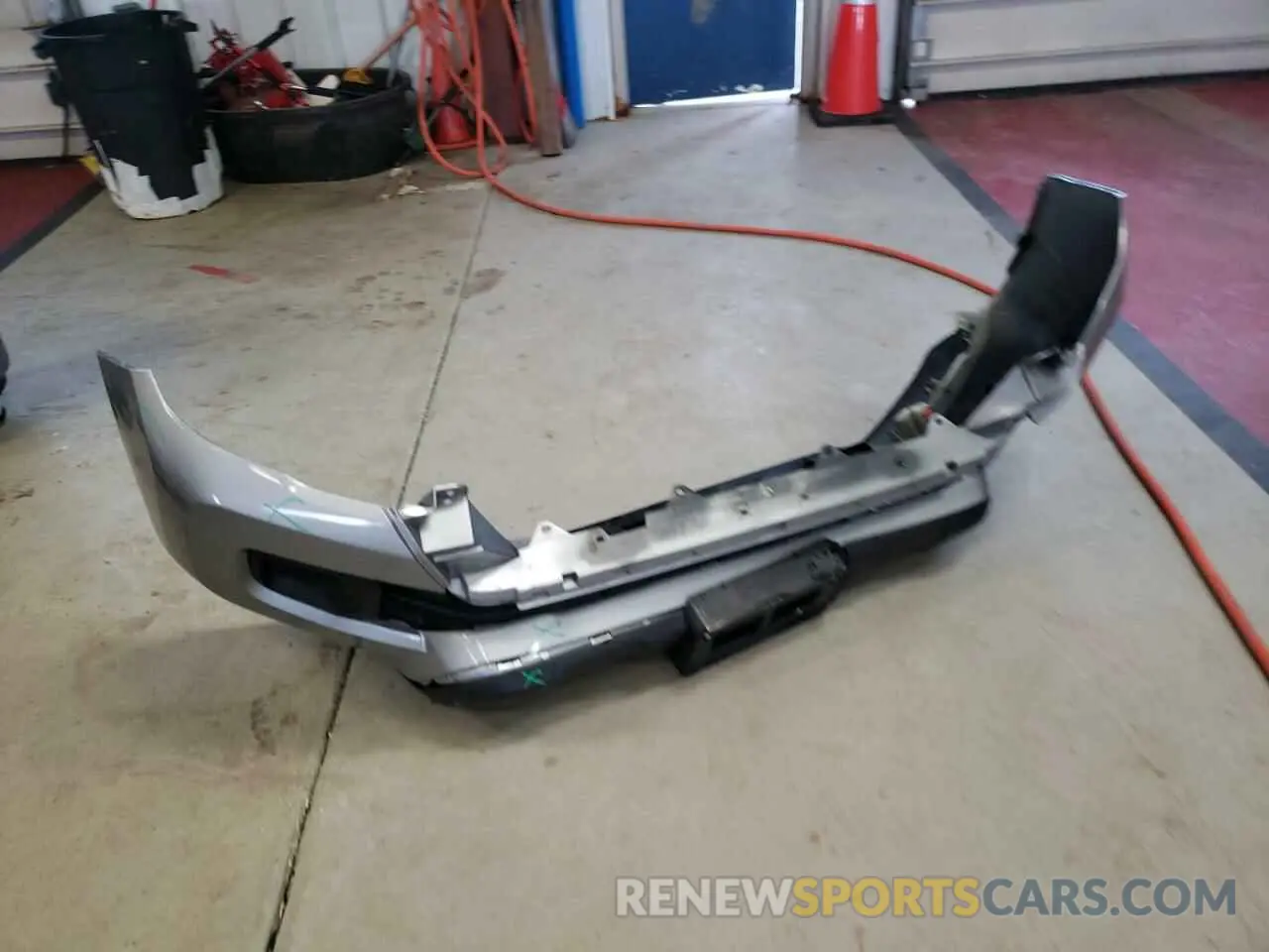 9 Photograph of a damaged car 3TMCZ5AN1LM359126 TOYOTA TACOMA 2020