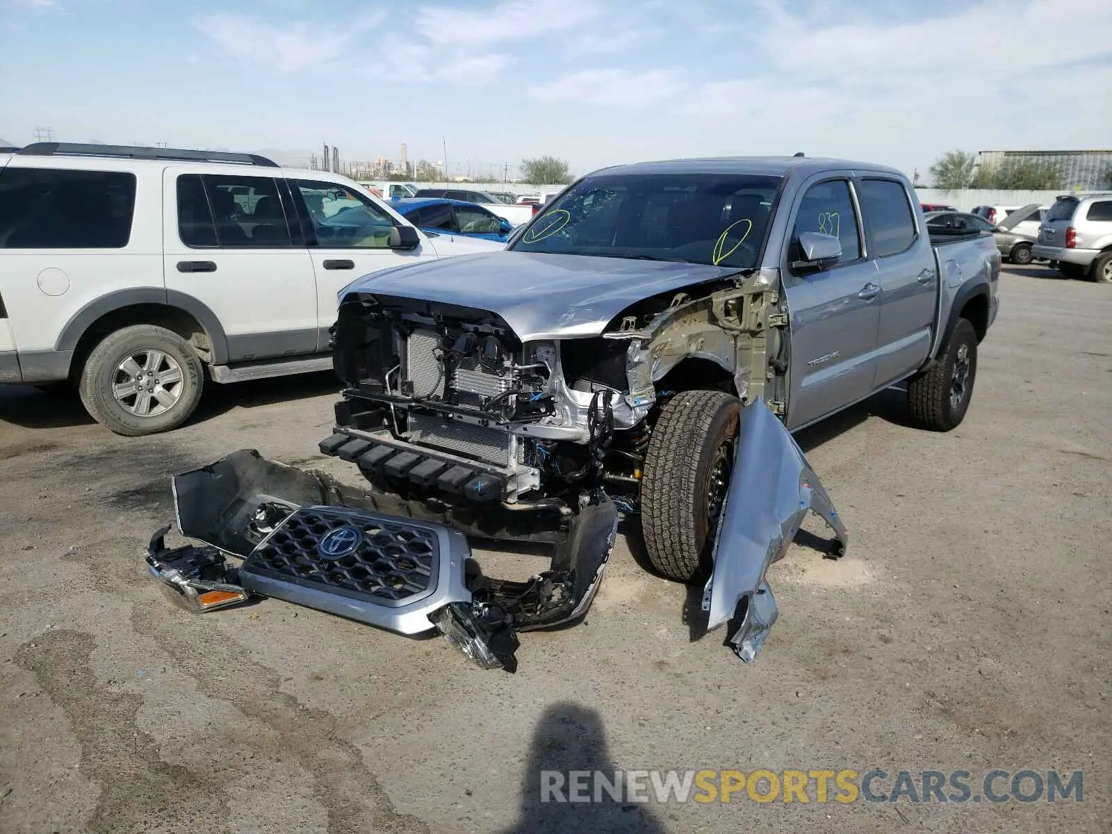 2 Photograph of a damaged car 3TMCZ5AN2LM294514 TOYOTA TACOMA 2020