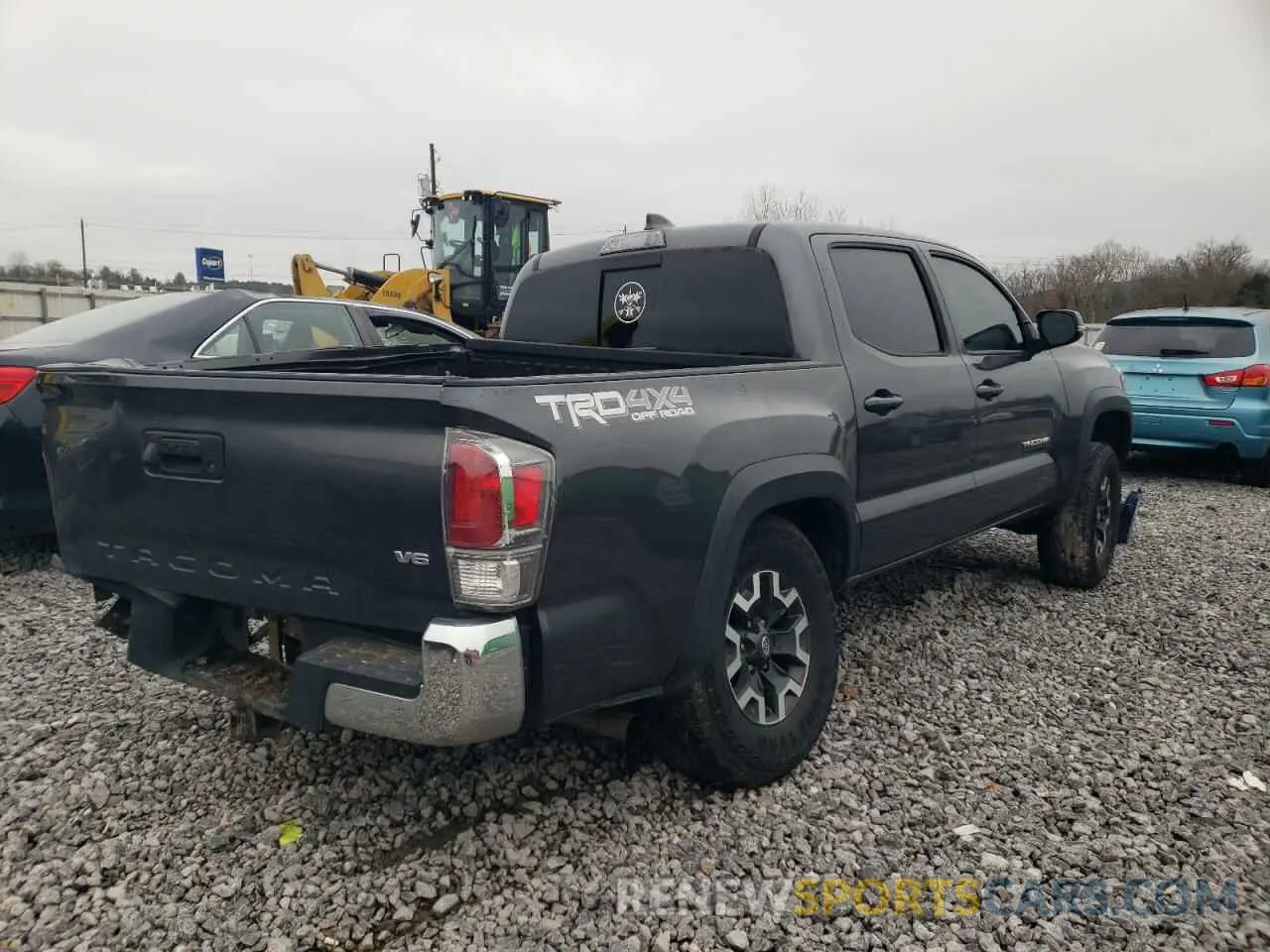3 Photograph of a damaged car 3TMCZ5AN2LM318830 TOYOTA TACOMA 2020