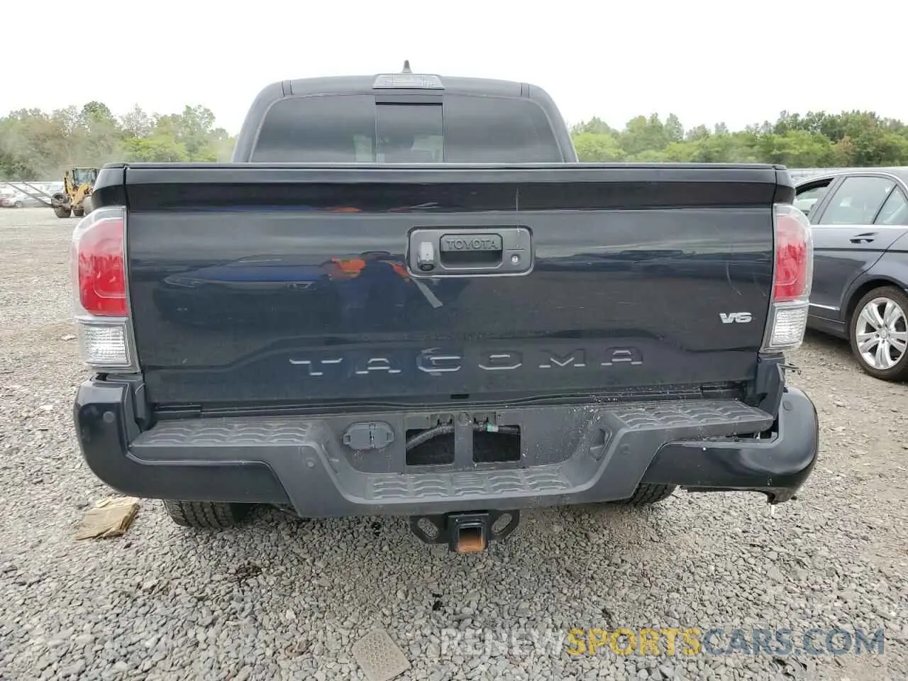 6 Photograph of a damaged car 3TMCZ5AN2LM324885 TOYOTA TACOMA 2020