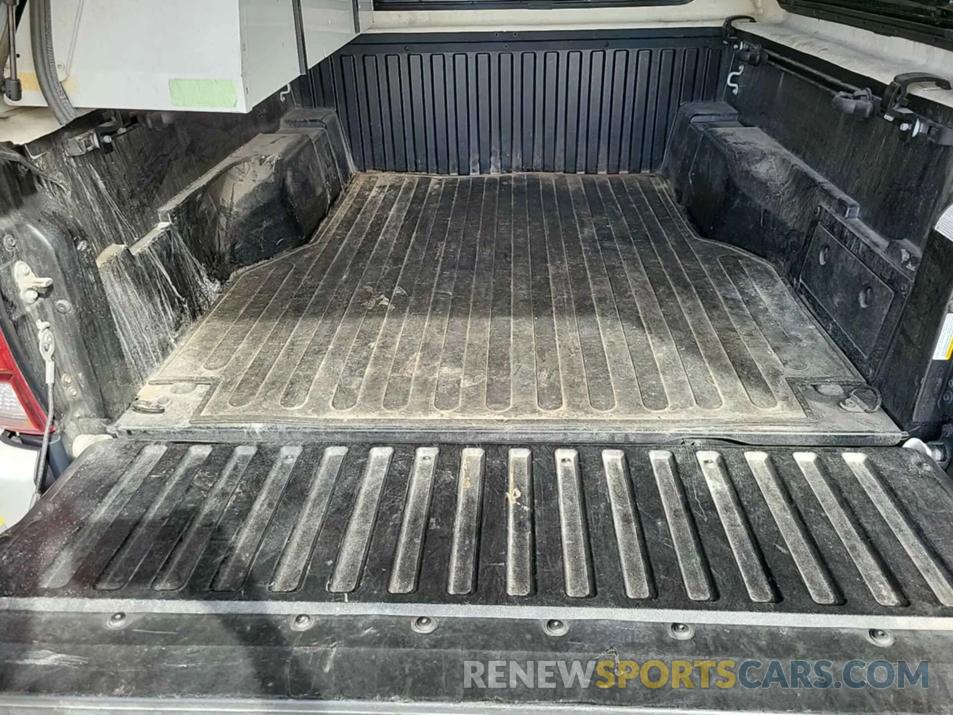 8 Фотография поврежденного автомобиля 3TMCZ5AN2LM361418 TOYOTA TACOMA 2020