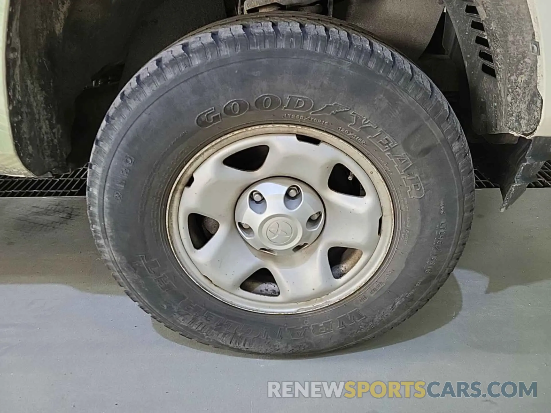 9 Фотография поврежденного автомобиля 3TMCZ5AN2LM361418 TOYOTA TACOMA 2020