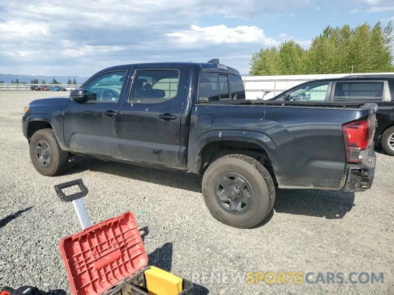 2 Фотография поврежденного автомобиля 3TMCZ5AN2LM362505 TOYOTA TACOMA 2020