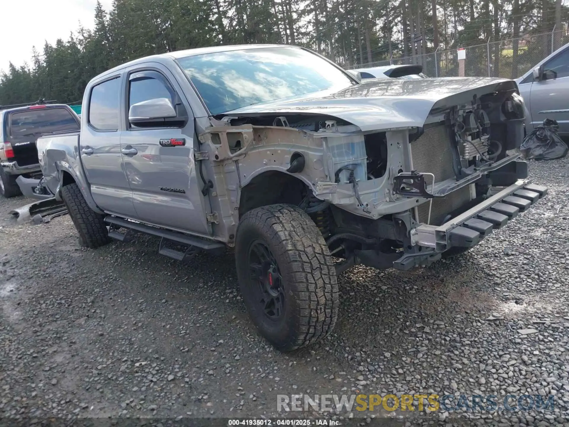 1 Фотография поврежденного автомобиля 3TMCZ5AN3LM296921 TOYOTA TACOMA 2020