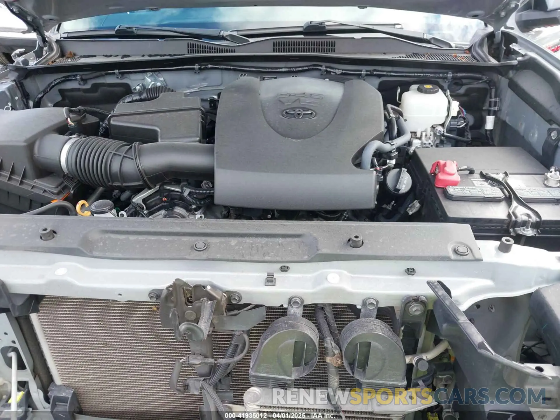 10 Фотография поврежденного автомобиля 3TMCZ5AN3LM296921 TOYOTA TACOMA 2020