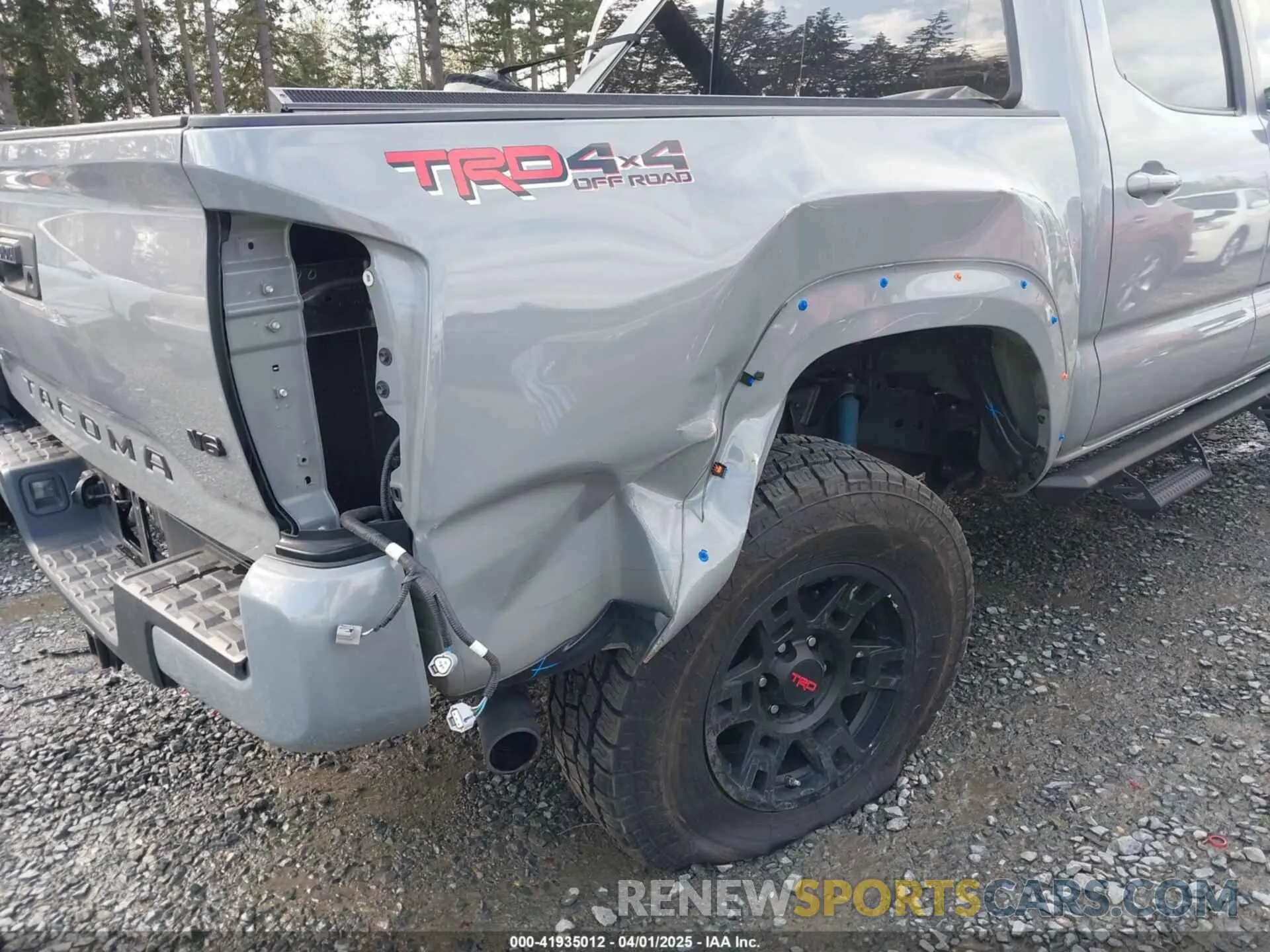 6 Фотография поврежденного автомобиля 3TMCZ5AN3LM296921 TOYOTA TACOMA 2020