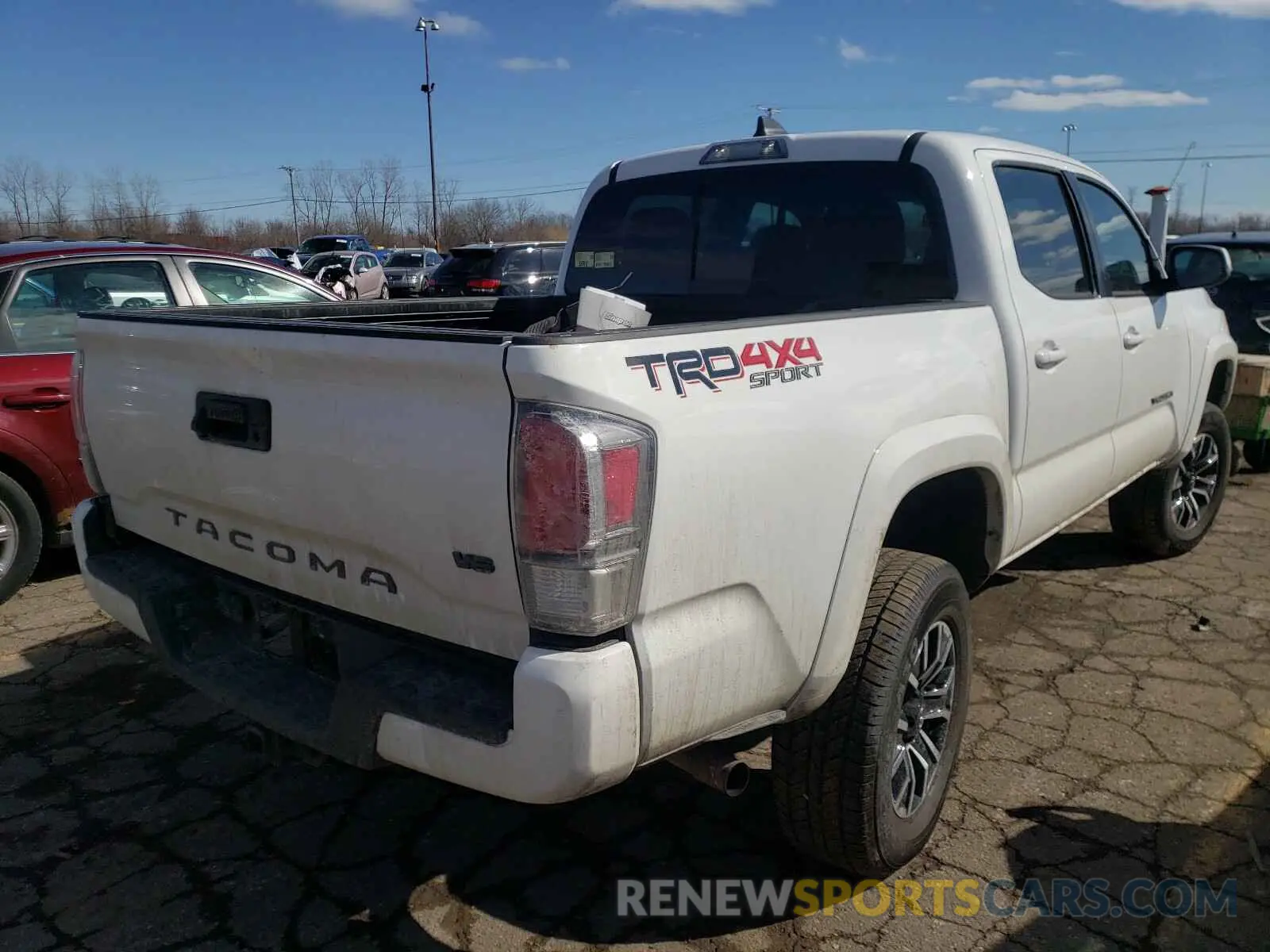 4 Photograph of a damaged car 3TMCZ5AN3LM314687 TOYOTA TACOMA 2020