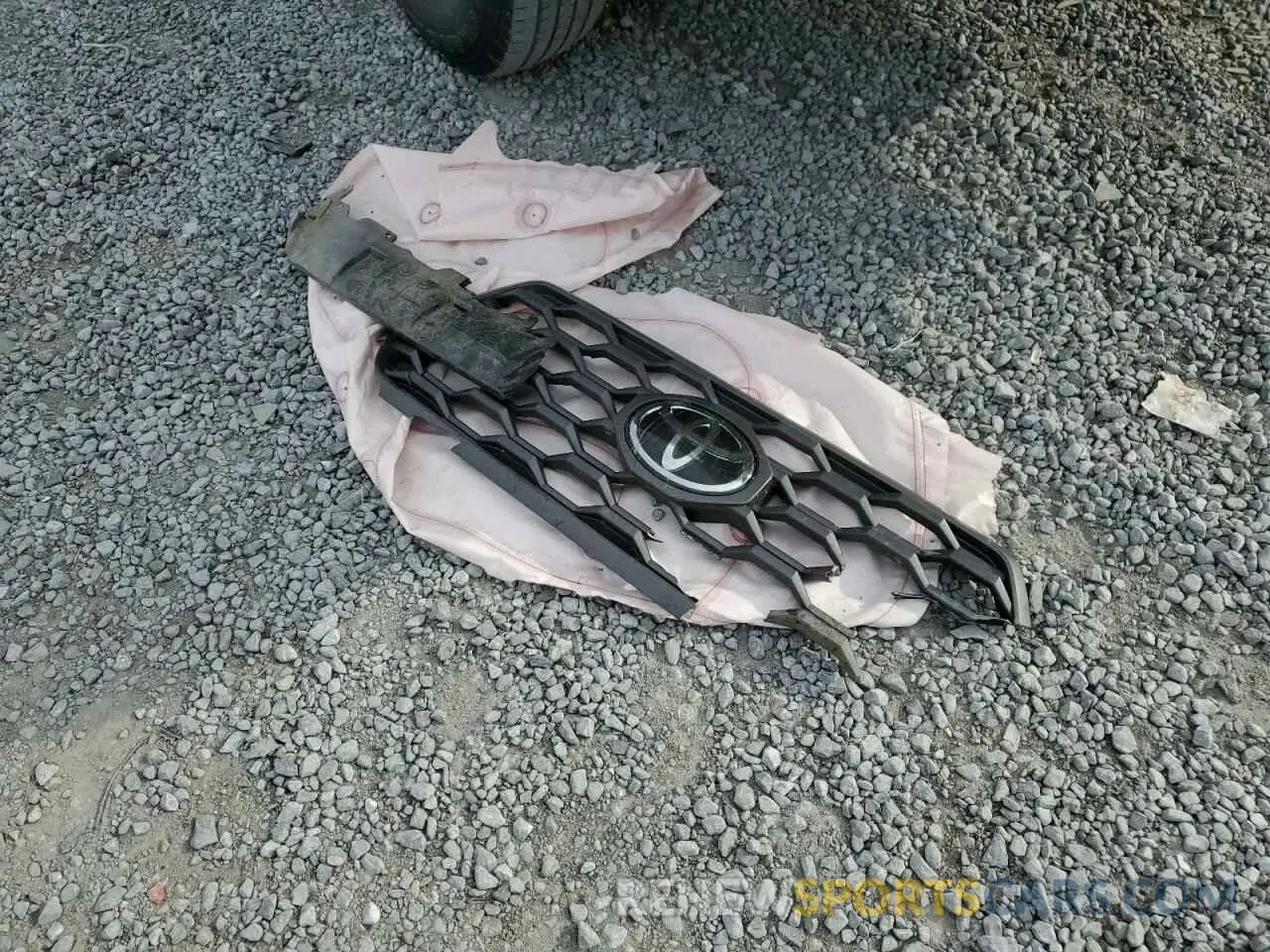 13 Photograph of a damaged car 3TMCZ5AN3LM316973 TOYOTA TACOMA 2020