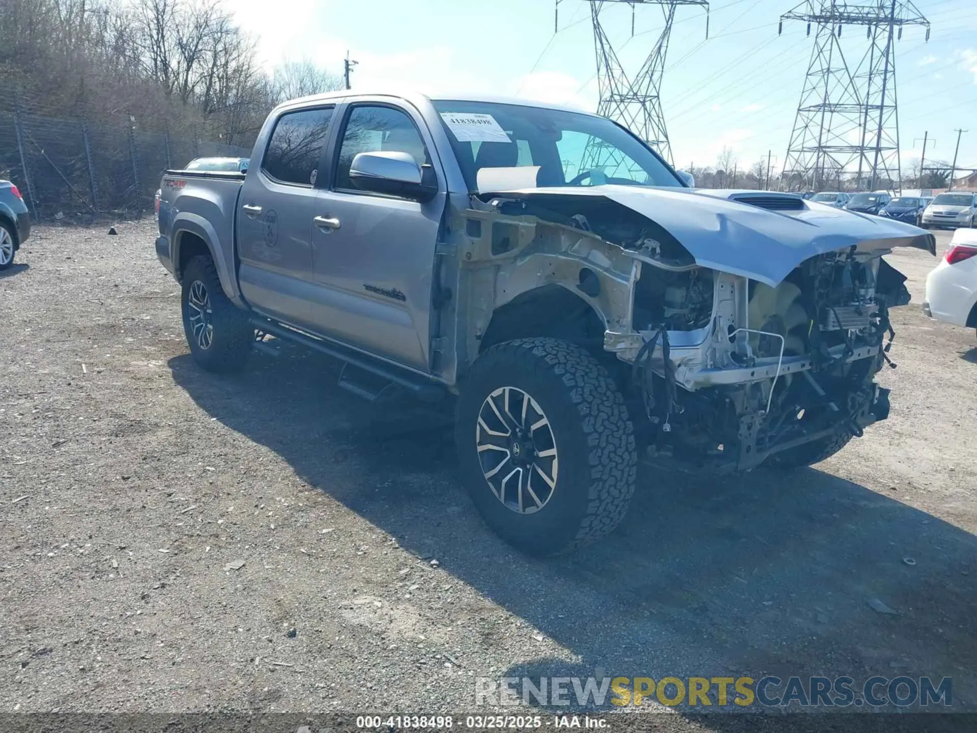 1 Photograph of a damaged car 3TMCZ5AN3LM320411 TOYOTA TACOMA 2020