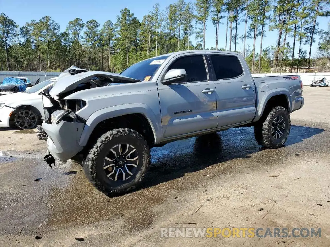 1 Photograph of a damaged car 3TMCZ5AN3LM328007 TOYOTA TACOMA 2020
