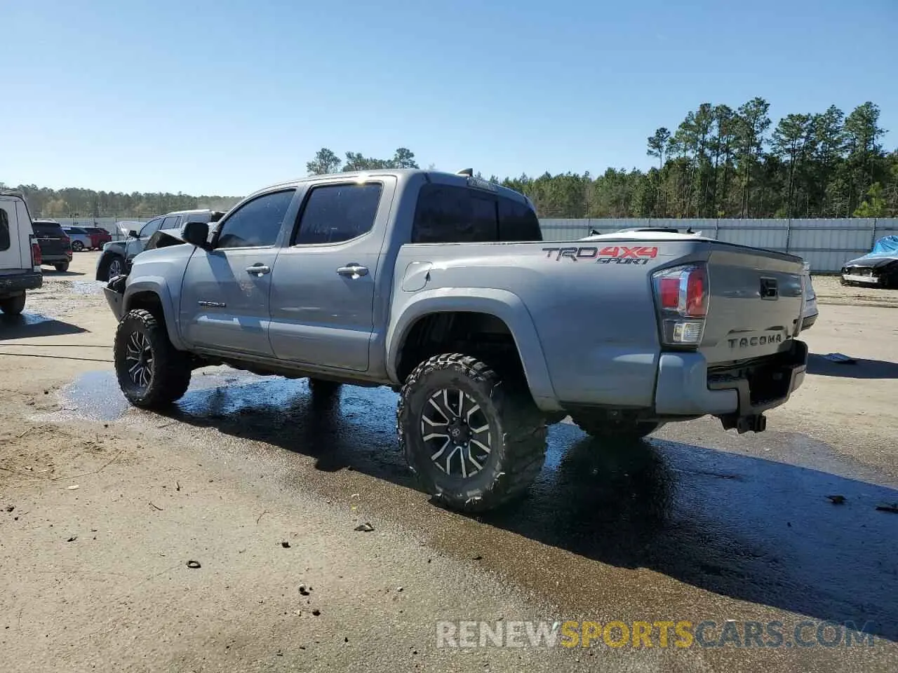 2 Photograph of a damaged car 3TMCZ5AN3LM328007 TOYOTA TACOMA 2020