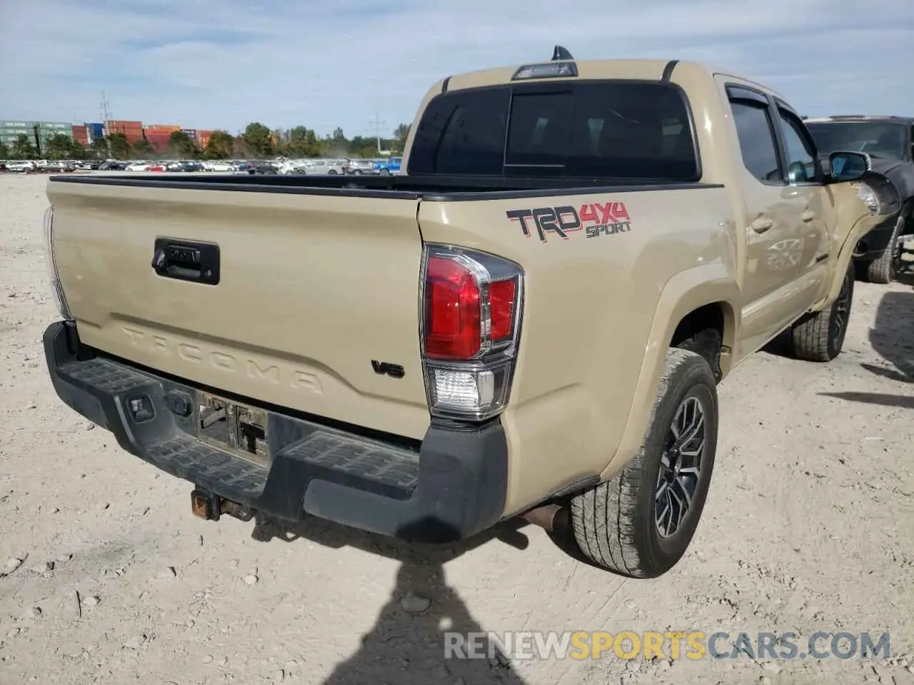 4 Photograph of a damaged car 3TMCZ5AN3LM332588 TOYOTA TACOMA 2020