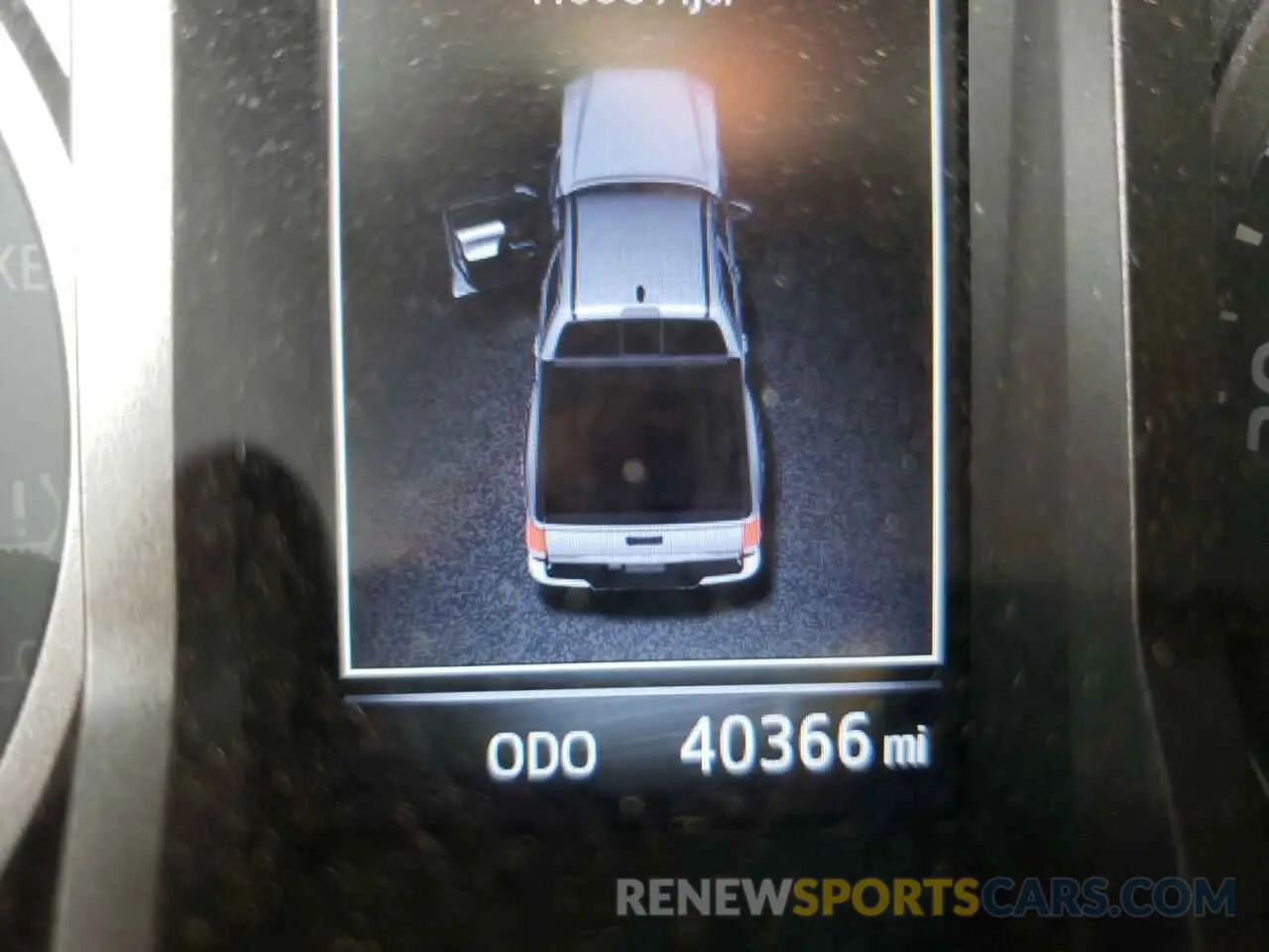 8 Photograph of a damaged car 3TMCZ5AN3LM332588 TOYOTA TACOMA 2020