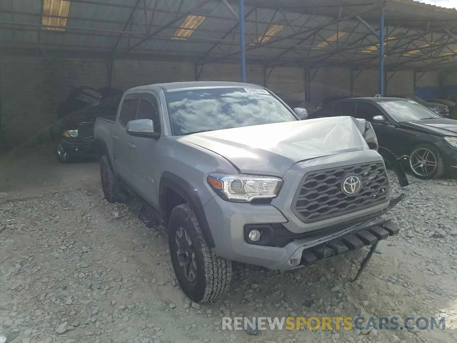1 Photograph of a damaged car 3TMCZ5AN3LM332803 TOYOTA TACOMA 2020