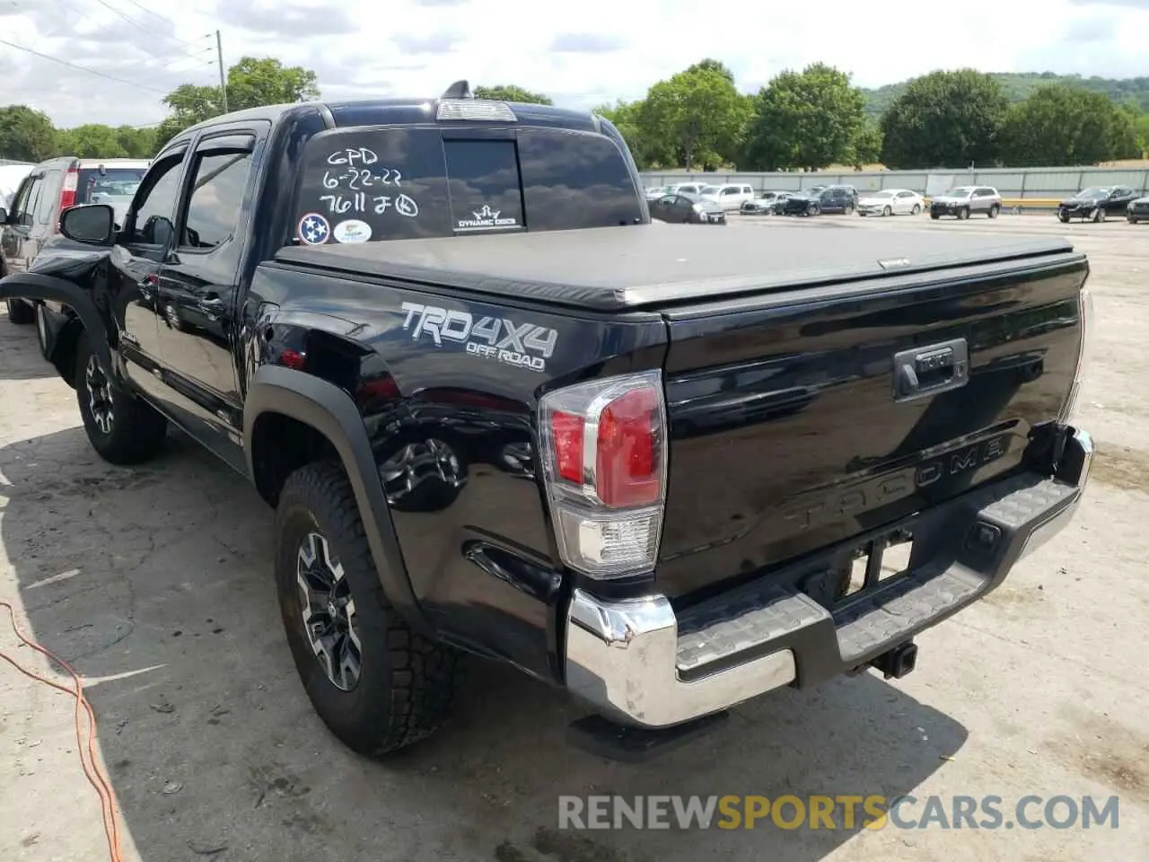 3 Photograph of a damaged car 3TMCZ5AN3LM347611 TOYOTA TACOMA 2020