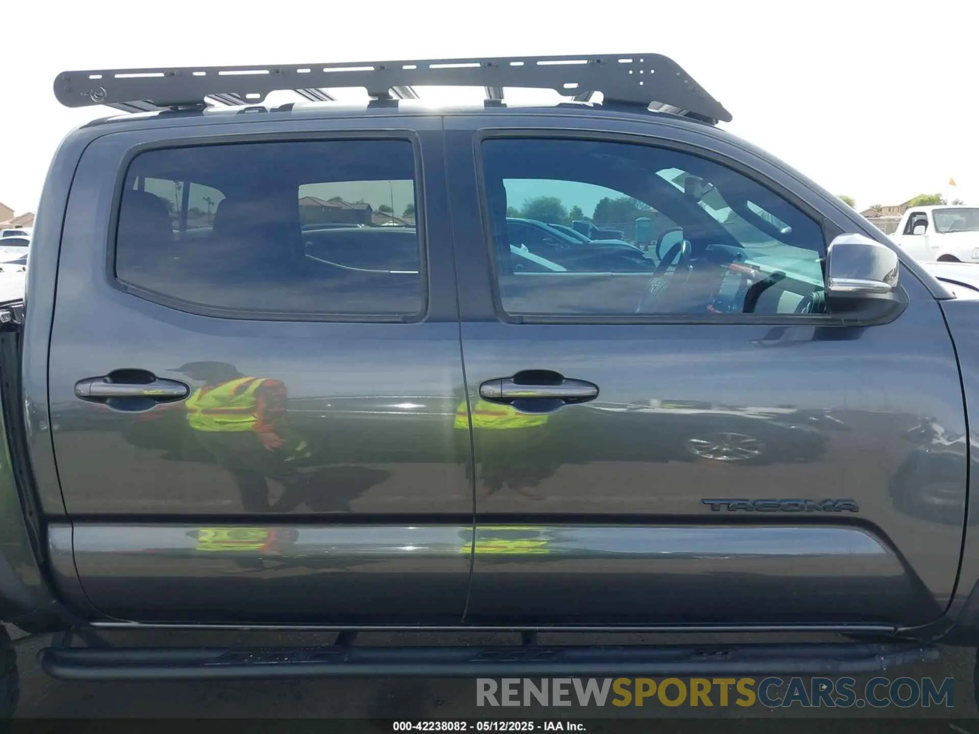 13 Фотография поврежденного автомобиля 3TMCZ5AN3LM357510 TOYOTA TACOMA 2020
