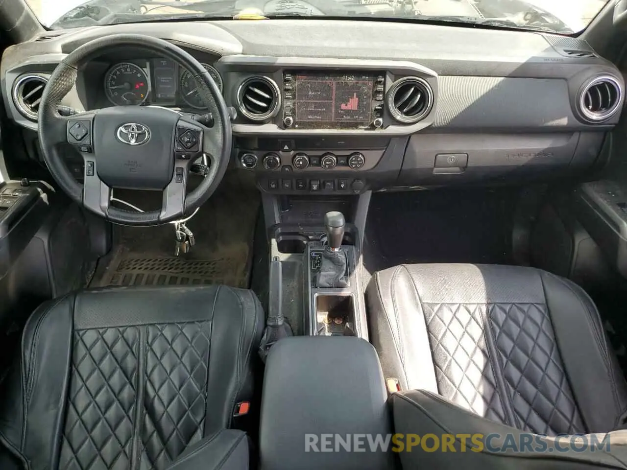 8 Фотография поврежденного автомобиля 3TMCZ5AN3LM362982 TOYOTA TACOMA 2020