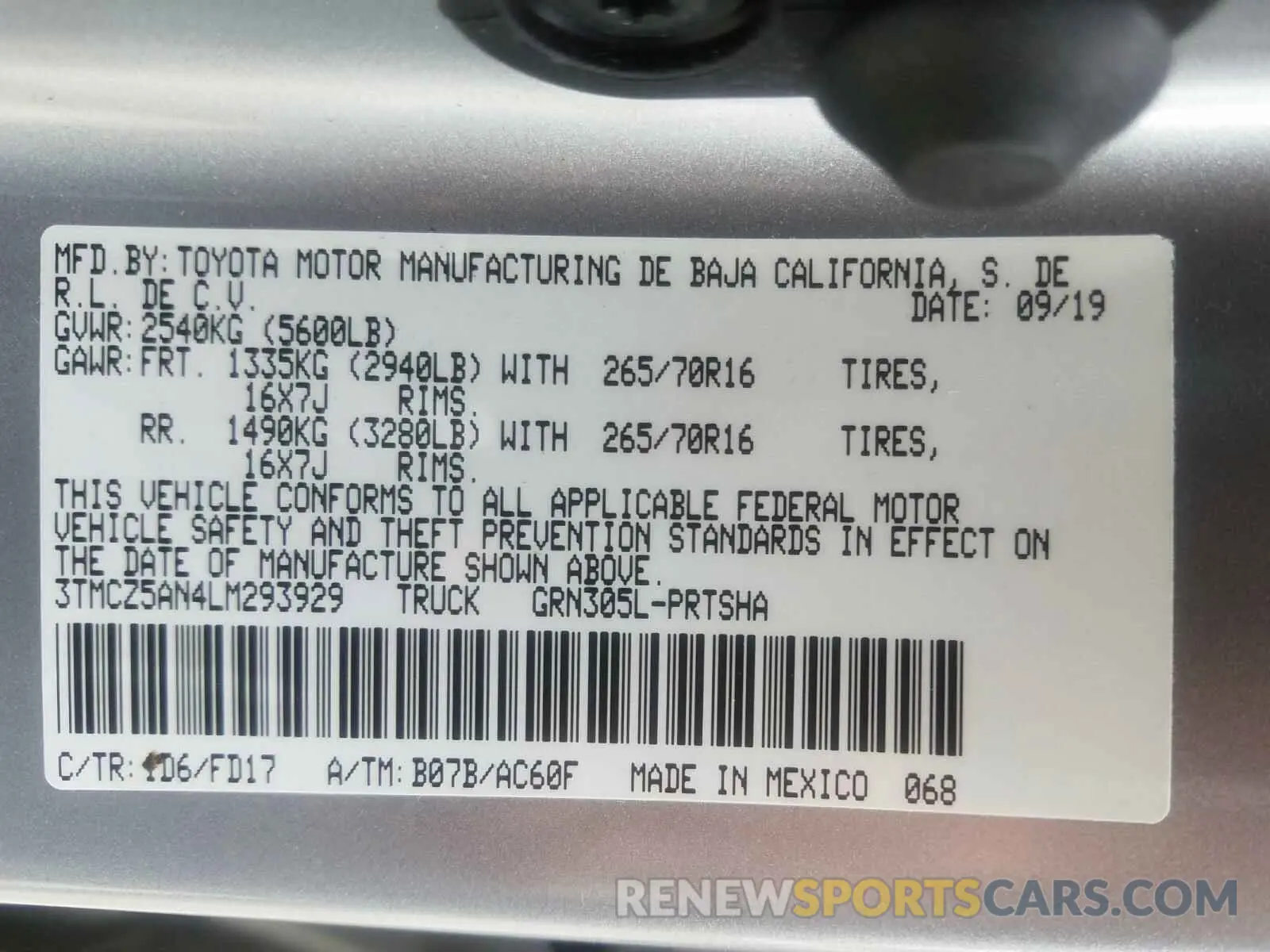 10 Photograph of a damaged car 3TMCZ5AN4LM293929 TOYOTA TACOMA 2020