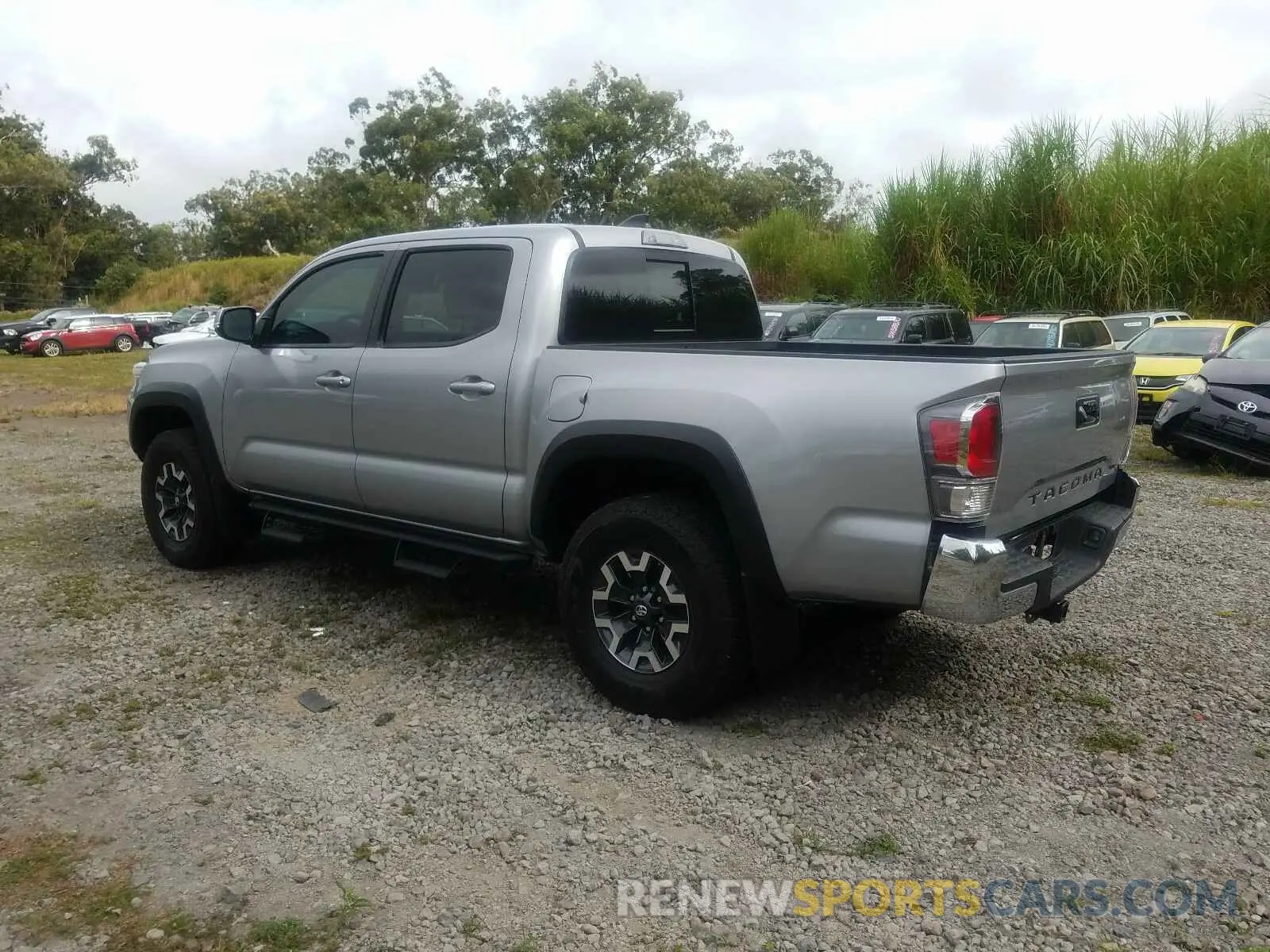 3 Photograph of a damaged car 3TMCZ5AN4LM293929 TOYOTA TACOMA 2020