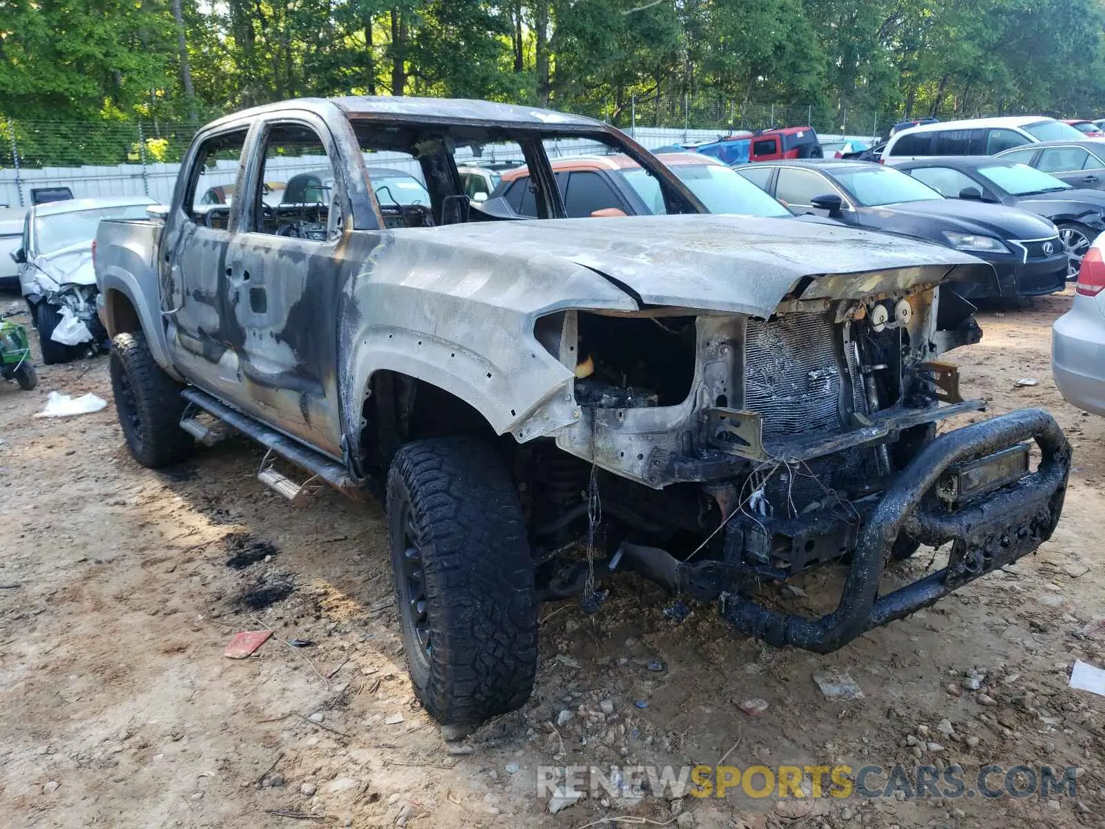 1 Photograph of a damaged car 3TMCZ5AN4LM304265 TOYOTA TACOMA 2020