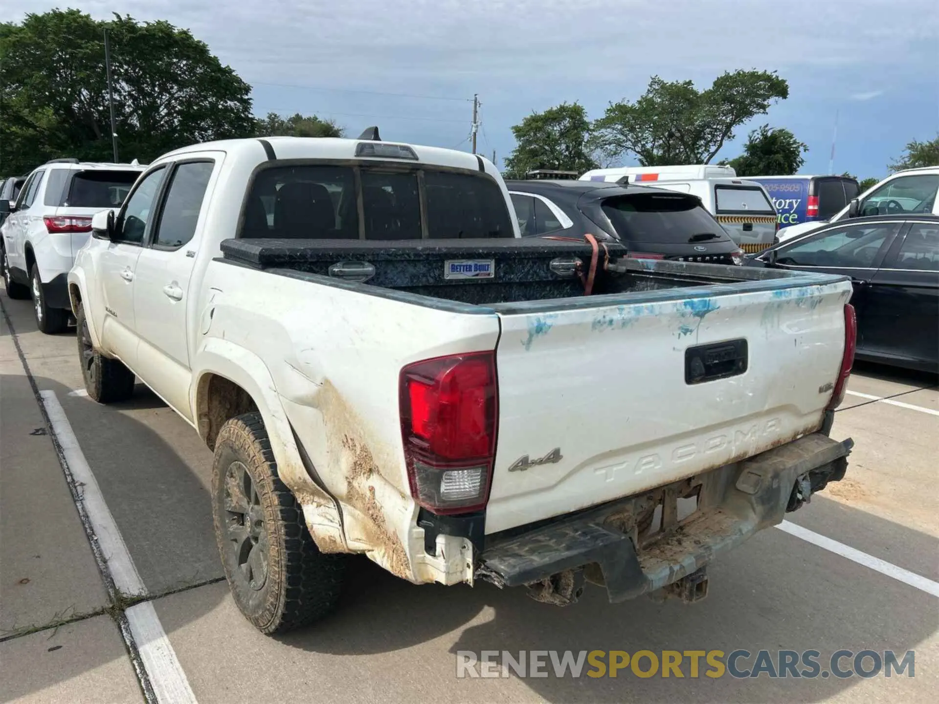 17 Photograph of a damaged car 3TMCZ5AN4LM304895 TOYOTA TACOMA 2020