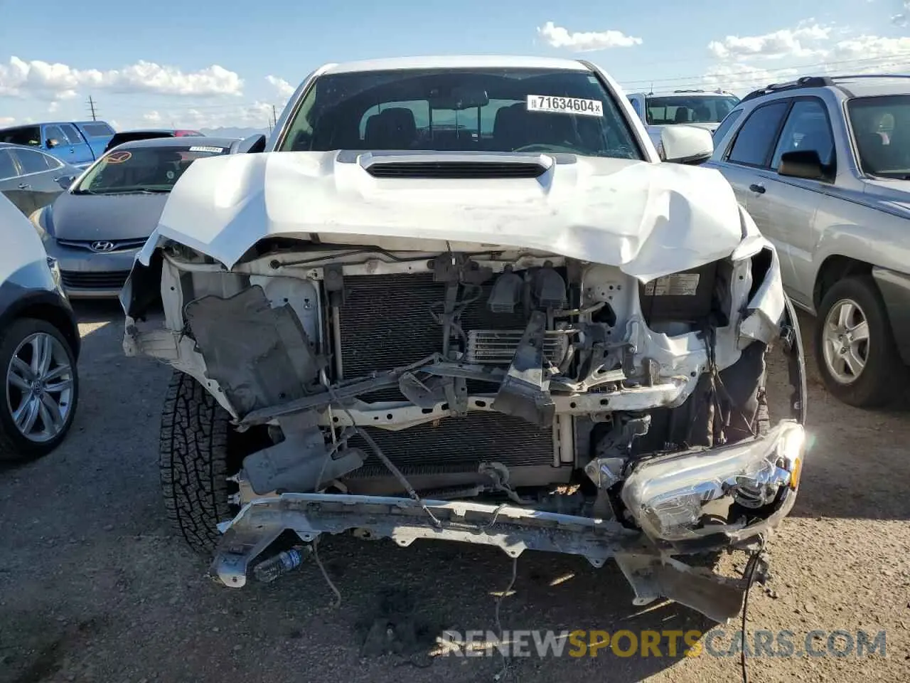 5 Photograph of a damaged car 3TMCZ5AN4LM312592 TOYOTA TACOMA 2020
