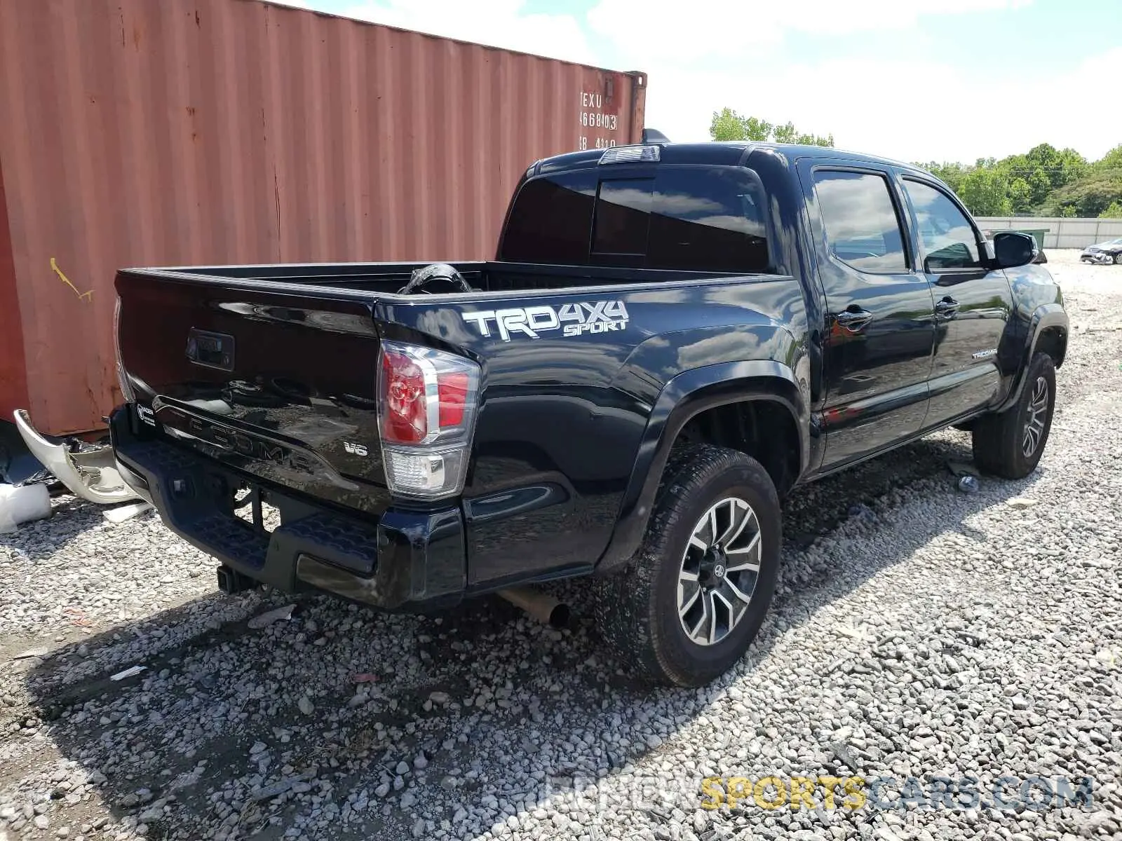 4 Photograph of a damaged car 3TMCZ5AN4LM312785 TOYOTA TACOMA 2020
