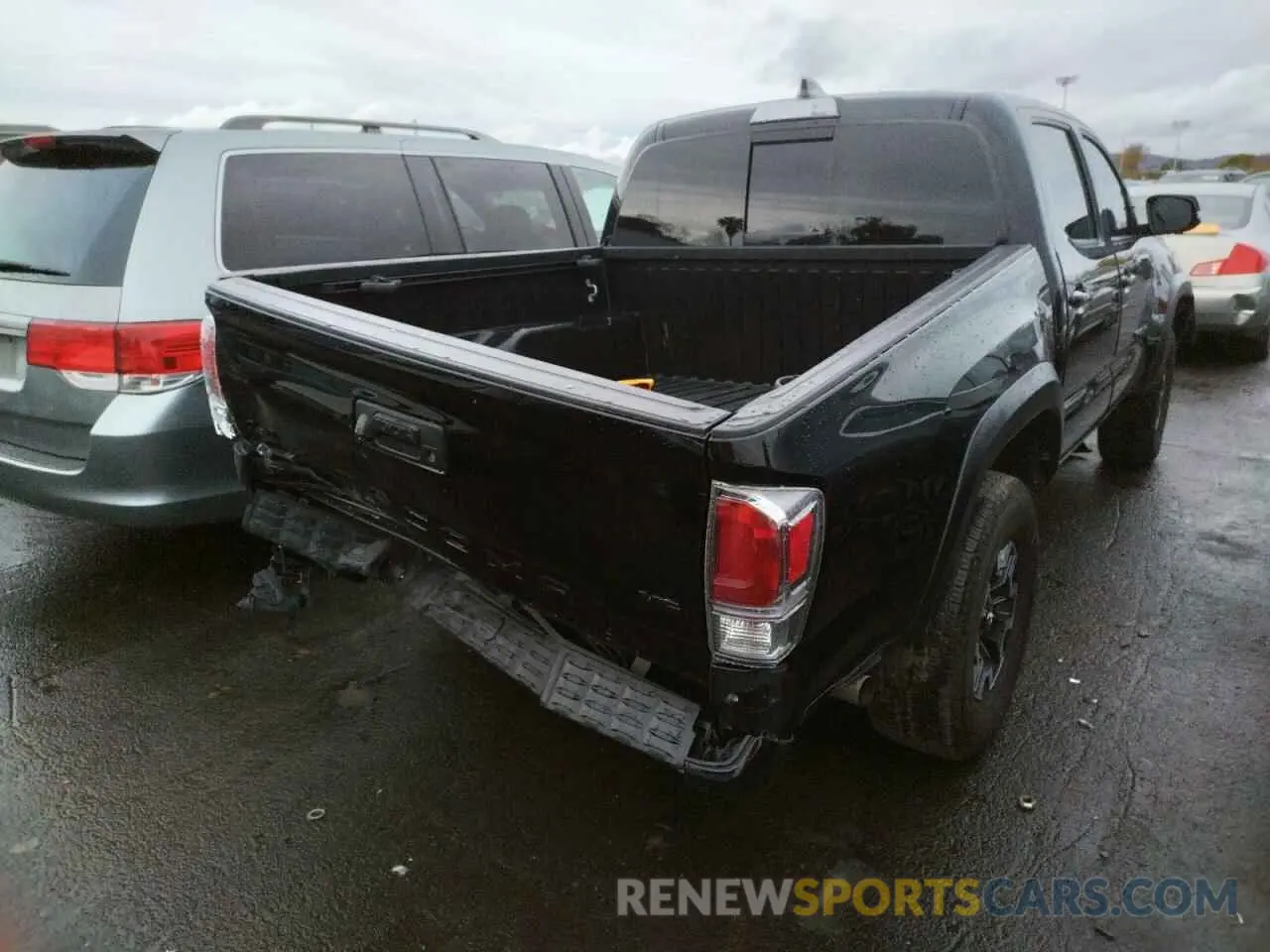 3 Фотография поврежденного автомобиля 3TMCZ5AN4LM339646 TOYOTA TACOMA 2020