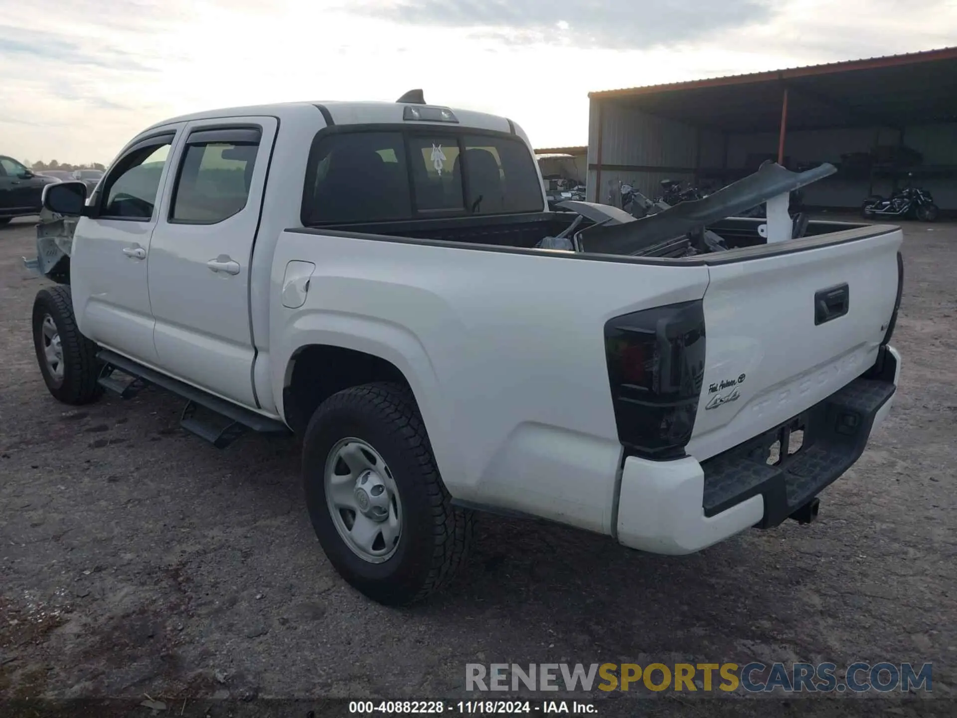 3 Photograph of a damaged car 3TMCZ5AN4LM341185 TOYOTA TACOMA 2020