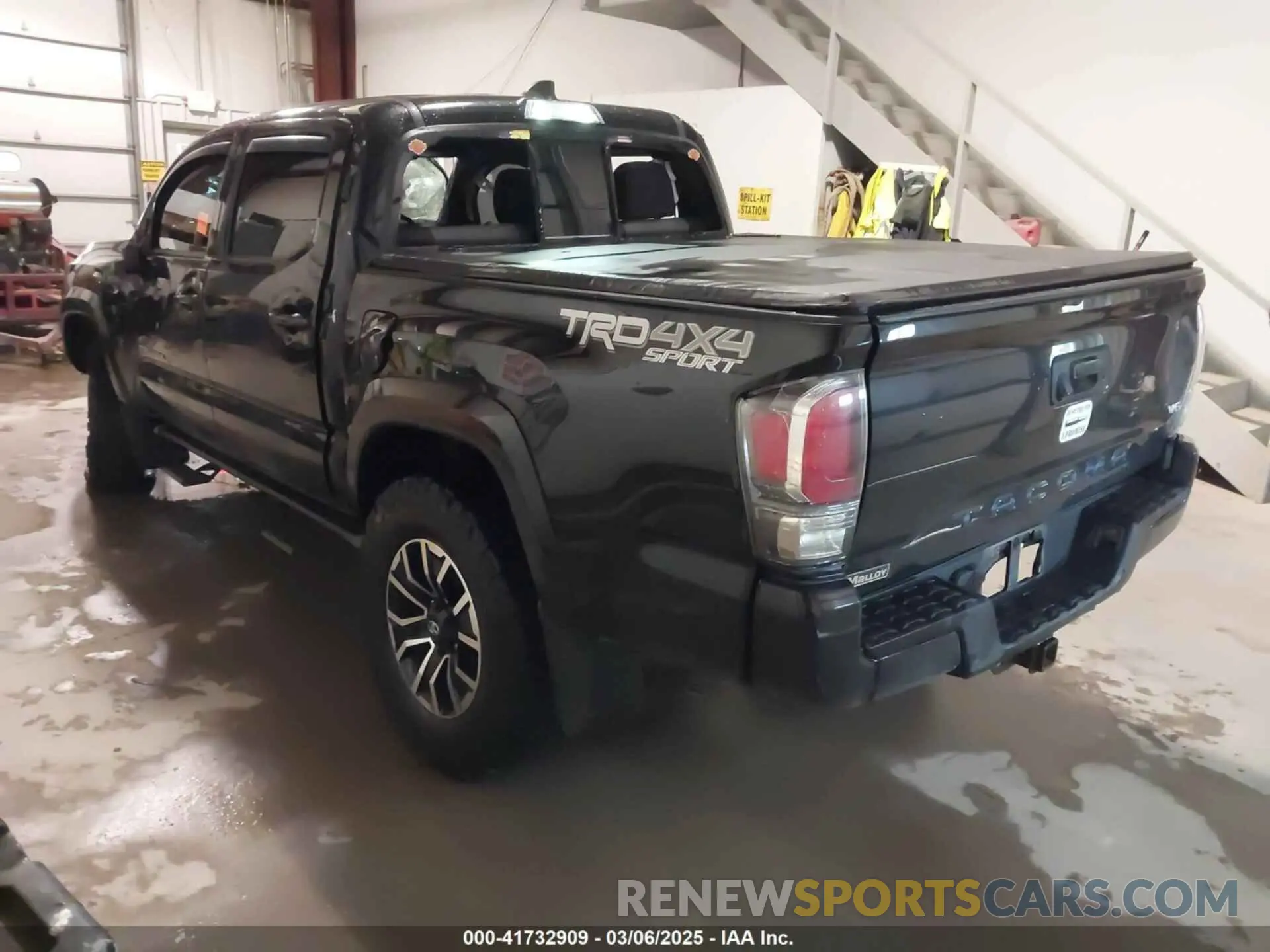3 Фотография поврежденного автомобиля 3TMCZ5AN4LM351344 TOYOTA TACOMA 2020
