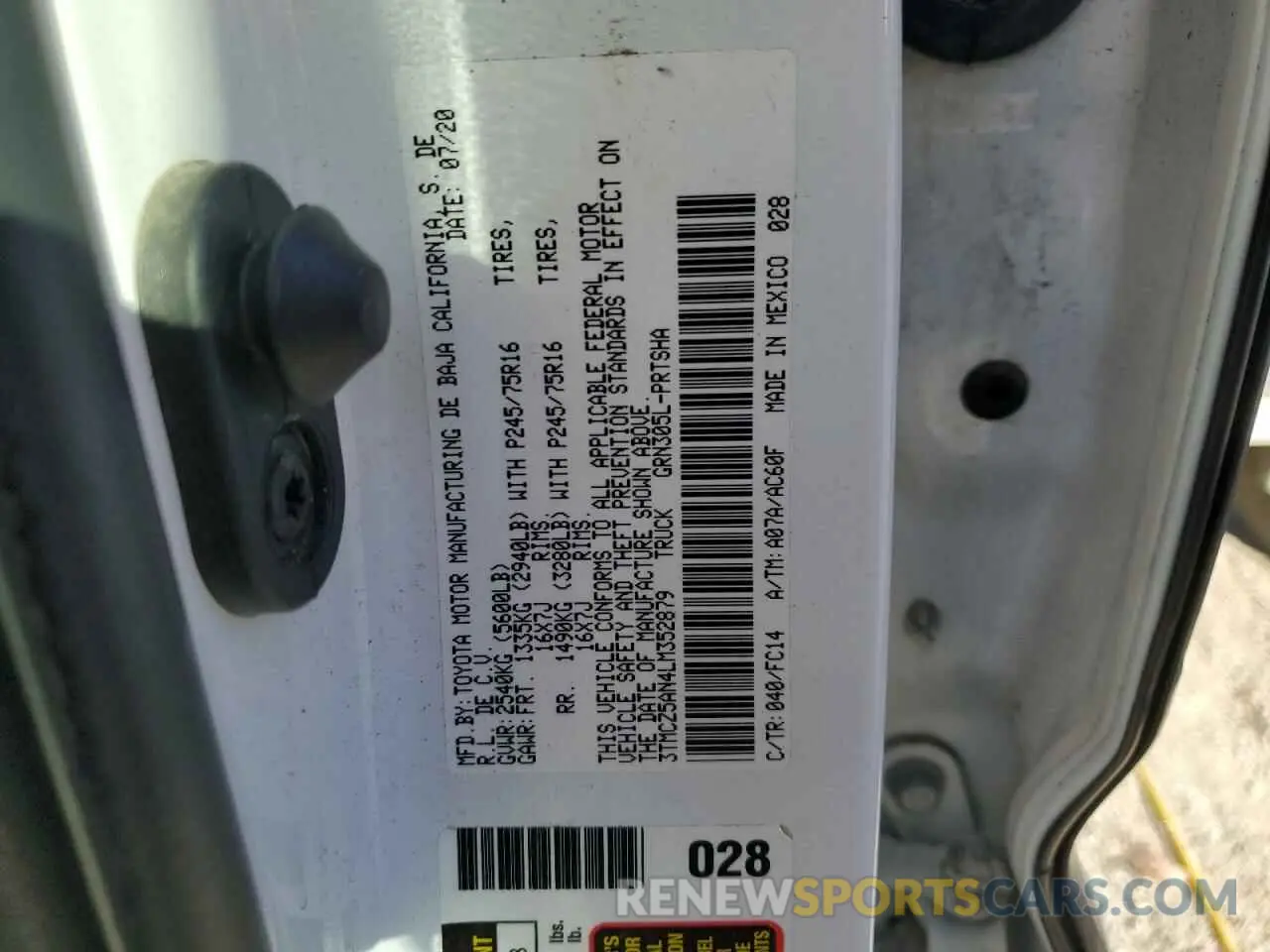 13 Photograph of a damaged car 3TMCZ5AN4LM352879 TOYOTA TACOMA 2020
