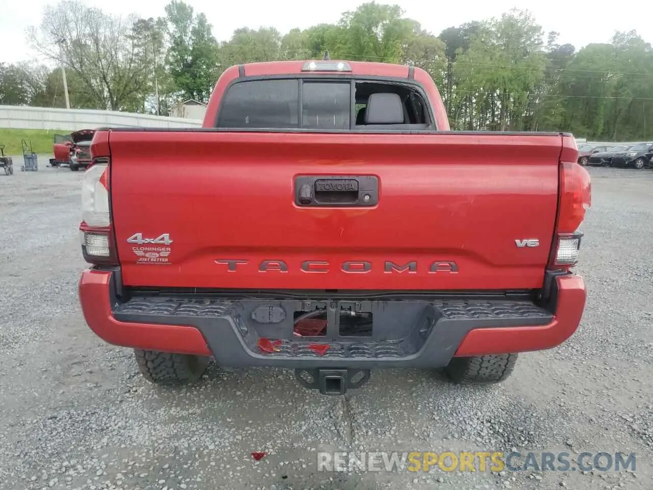 6 Photograph of a damaged car 3TMCZ5AN5LM289324 TOYOTA TACOMA 2020