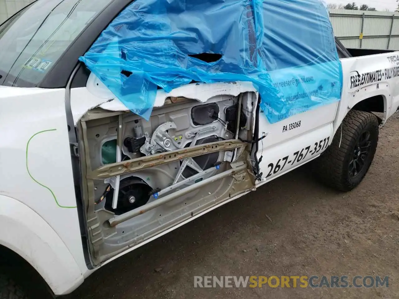 9 Photograph of a damaged car 3TMCZ5AN5LM313962 TOYOTA TACOMA 2020
