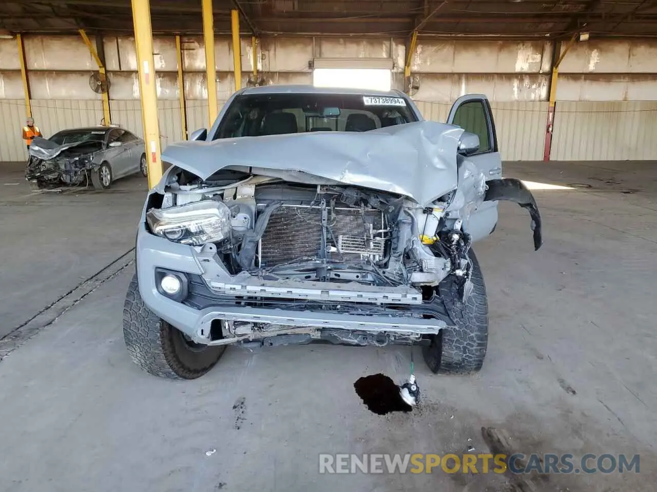 5 Photograph of a damaged car 3TMCZ5AN5LM328347 TOYOTA TACOMA 2020