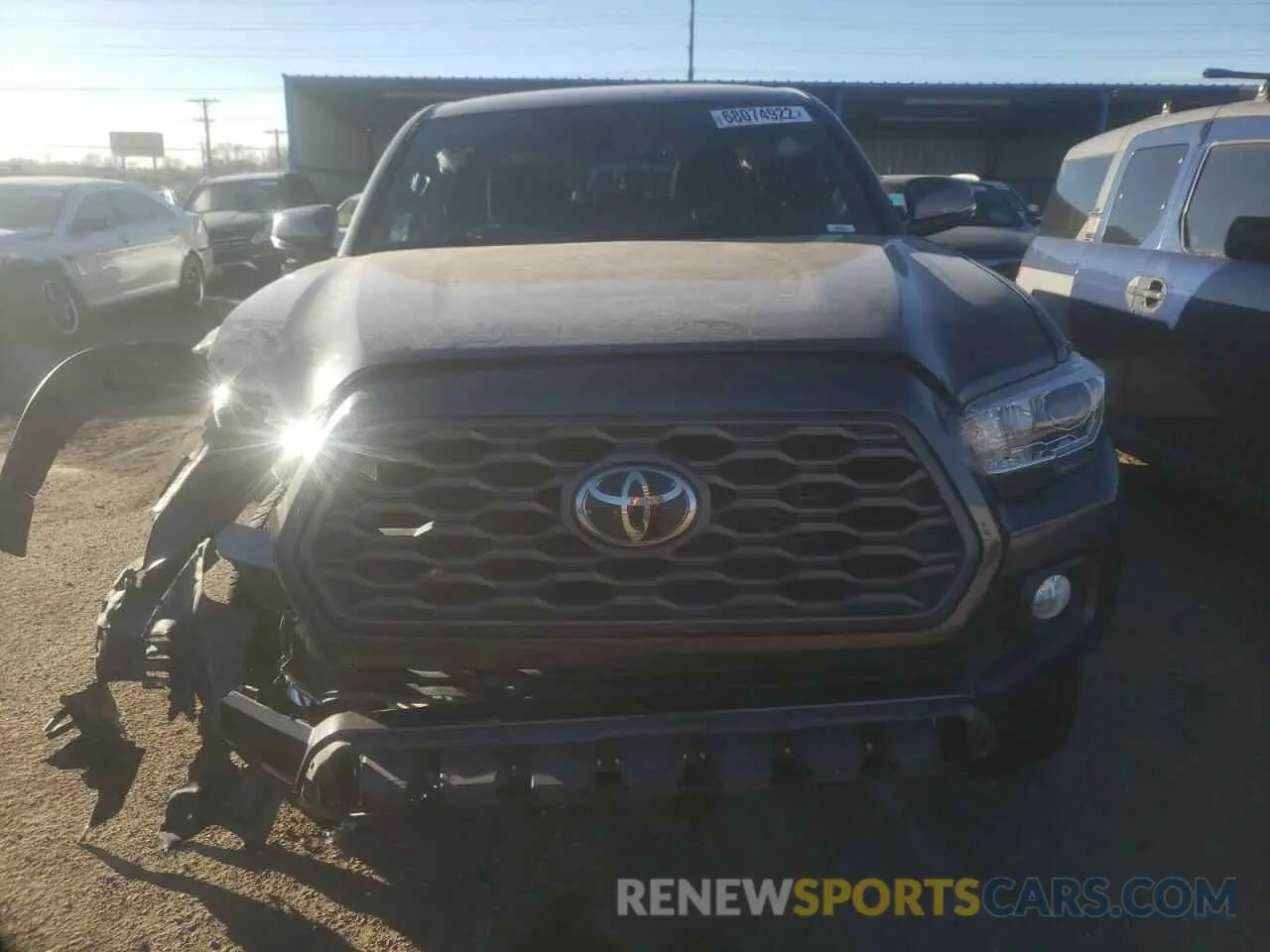 5 Photograph of a damaged car 3TMCZ5AN5LM328557 TOYOTA TACOMA 2020