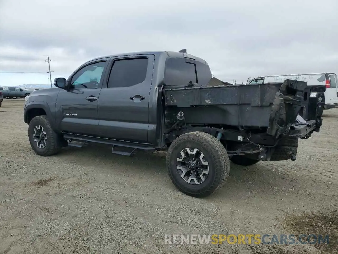 2 Фотография поврежденного автомобиля 3TMCZ5AN5LM349411 TOYOTA TACOMA 2020