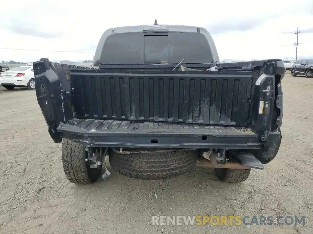 6 Фотография поврежденного автомобиля 3TMCZ5AN5LM349411 TOYOTA TACOMA 2020