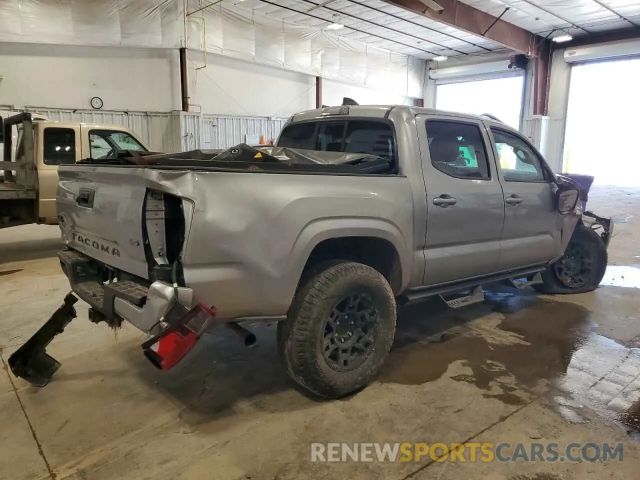 3 Photograph of a damaged car 3TMCZ5AN6LM300606 TOYOTA TACOMA 2020