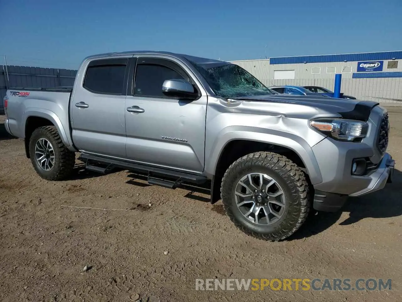 4 Фотография поврежденного автомобиля 3TMCZ5AN6LM338076 TOYOTA TACOMA 2020