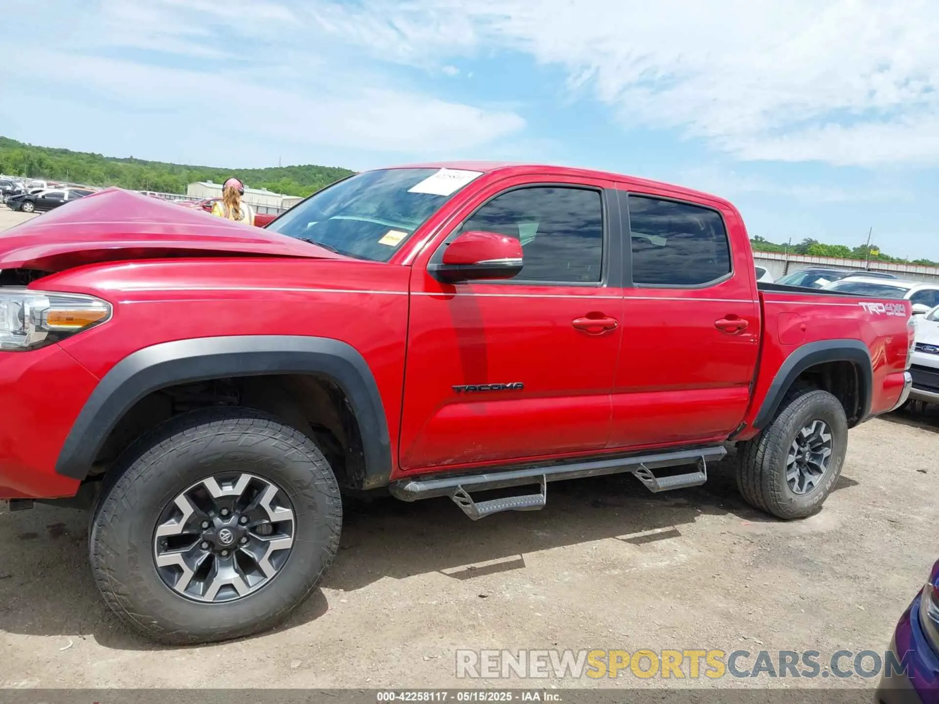 15 Photograph of a damaged car 3TMCZ5AN6LM341642 TOYOTA TACOMA 2020