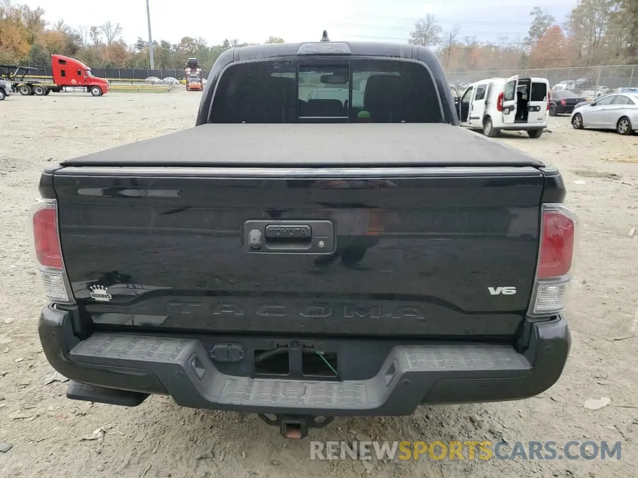 6 Photograph of a damaged car 3TMCZ5AN6LM355377 TOYOTA TACOMA 2020