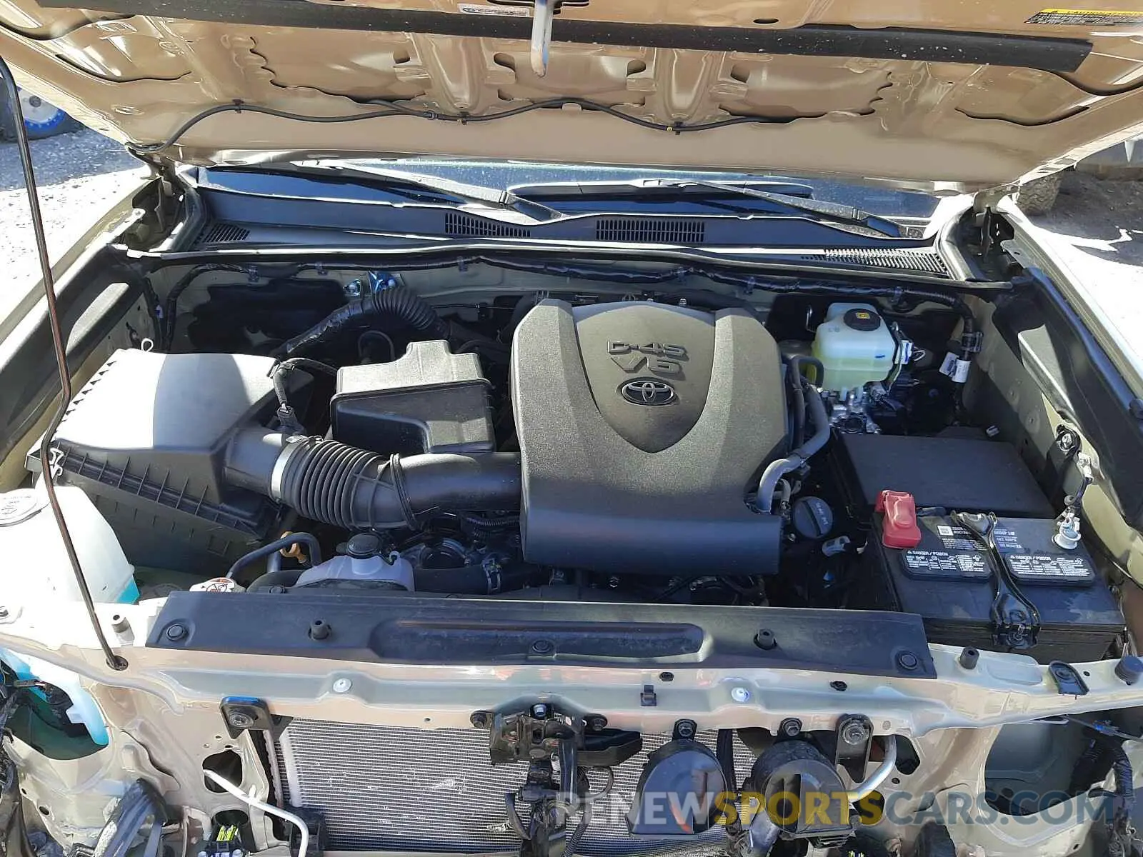 7 Photograph of a damaged car 3TMCZ5AN6LM357808 TOYOTA TACOMA 2020