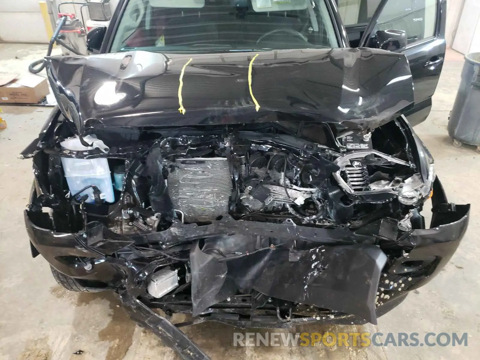 7 Photograph of a damaged car 3TMCZ5AN7LM300498 TOYOTA TACOMA 2020