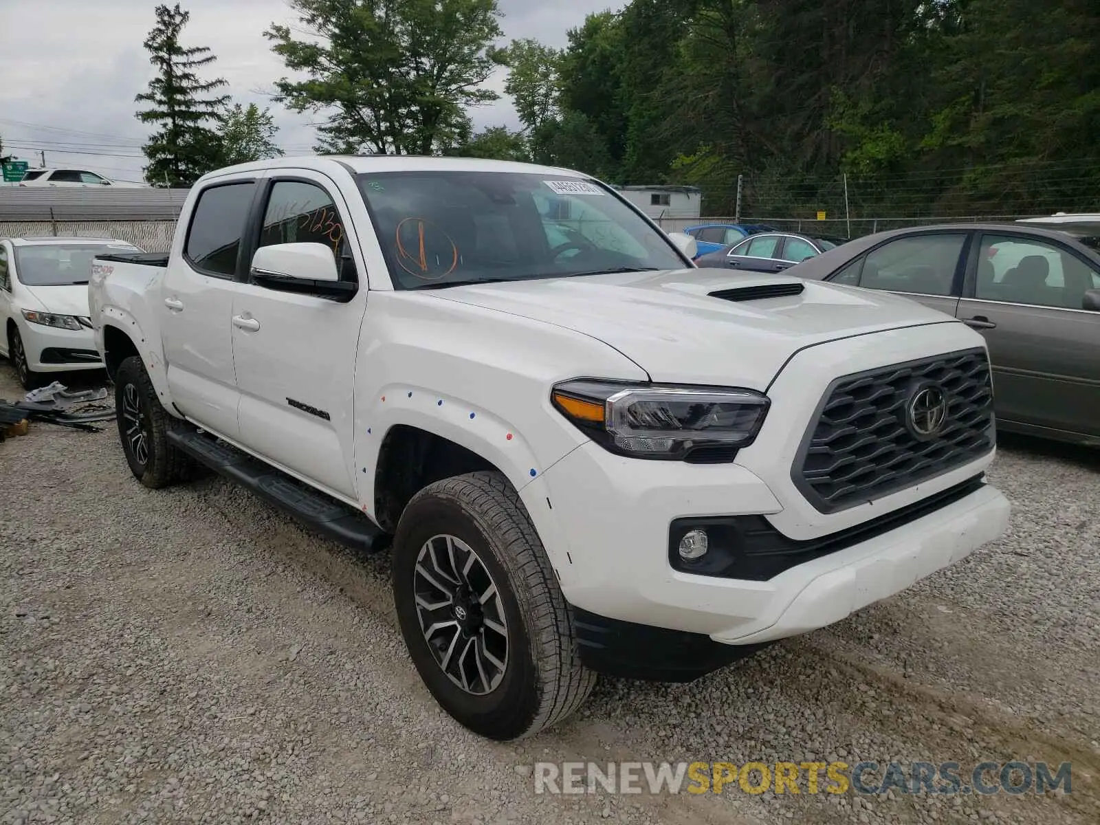 1 Photograph of a damaged car 3TMCZ5AN7LM336482 TOYOTA TACOMA 2020