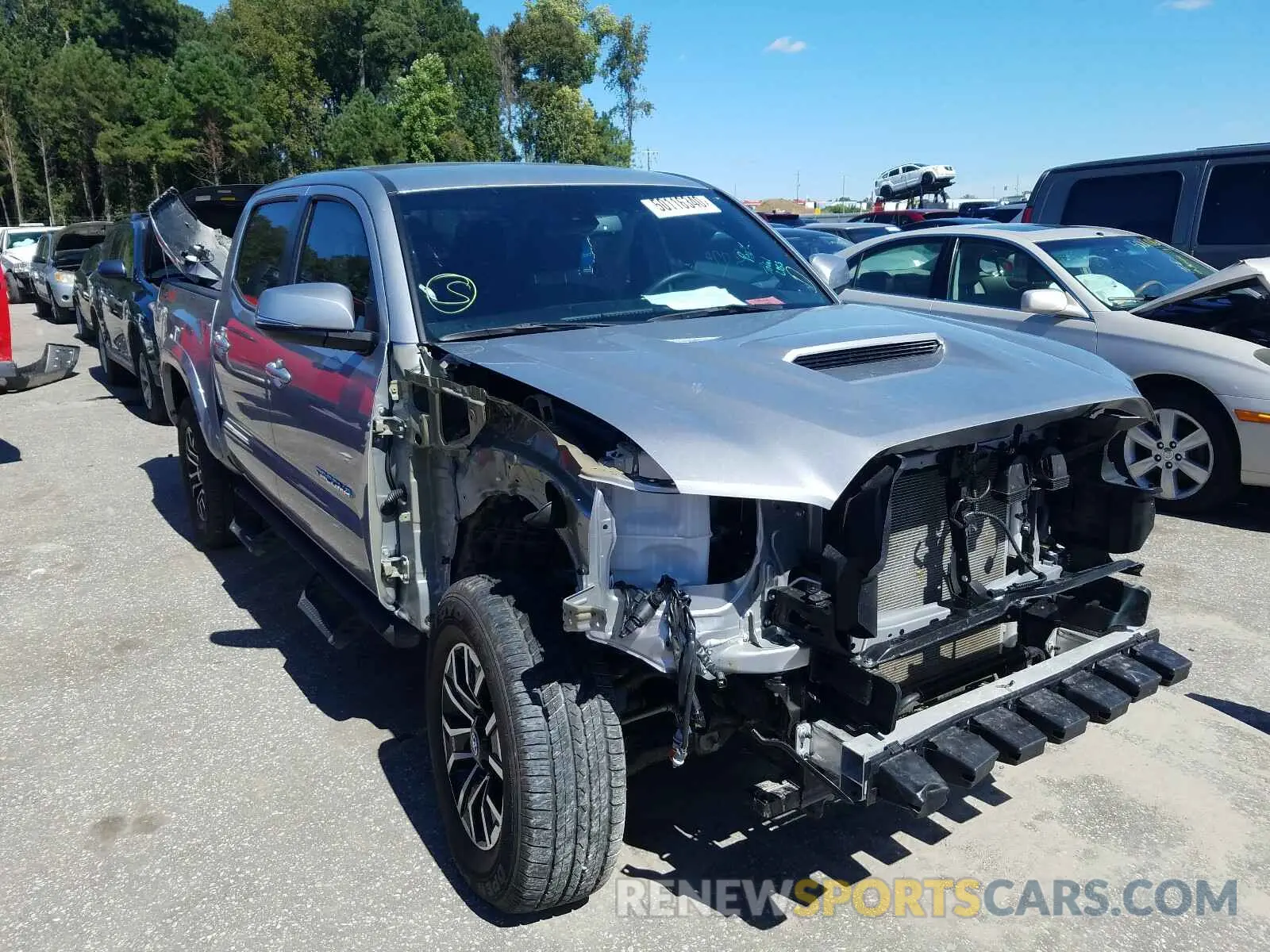 1 Photograph of a damaged car 3TMCZ5AN7LM344128 TOYOTA TACOMA 2020