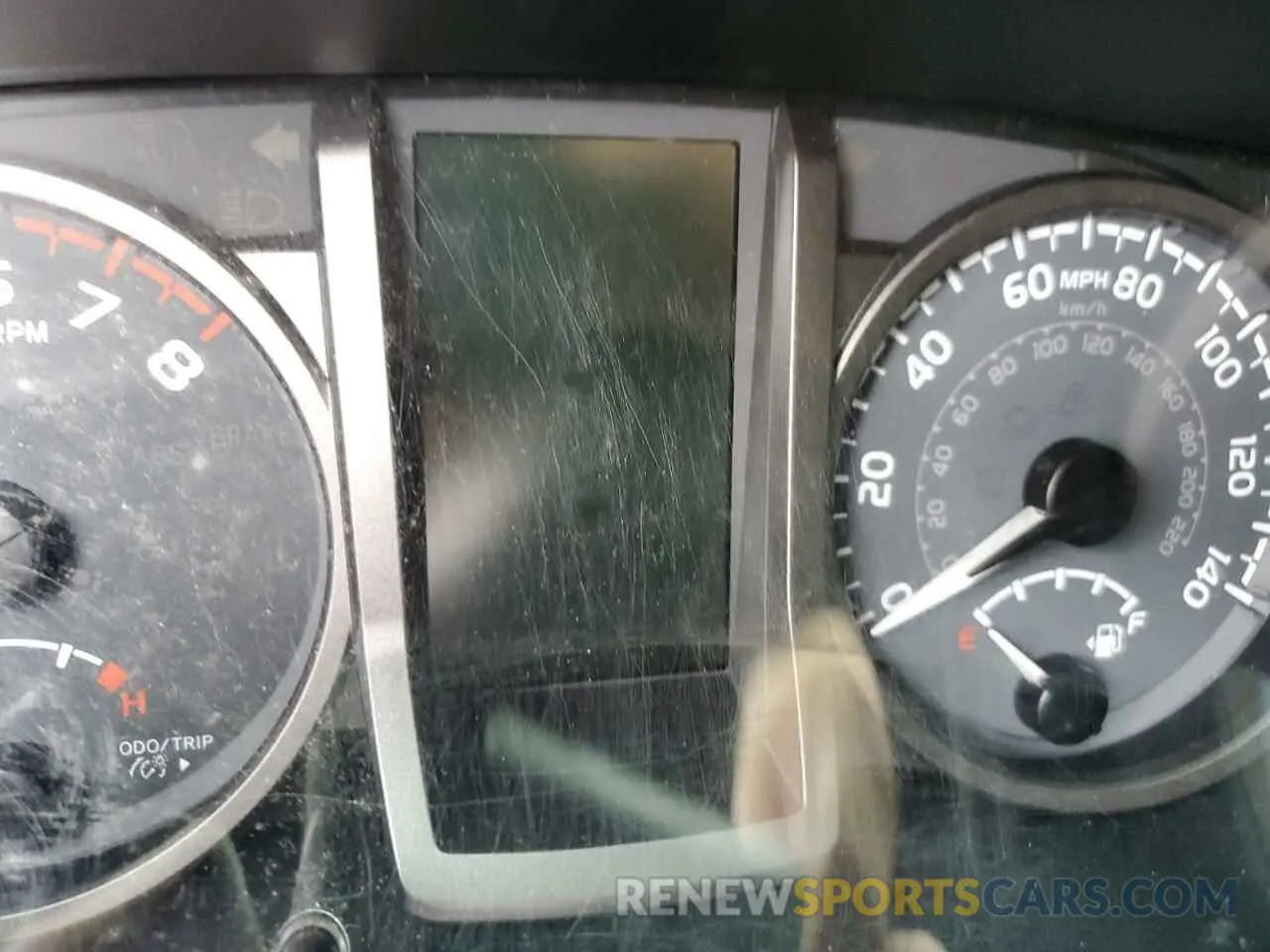 8 Фотография поврежденного автомобиля 3TMCZ5AN7LM353699 TOYOTA TACOMA 2020