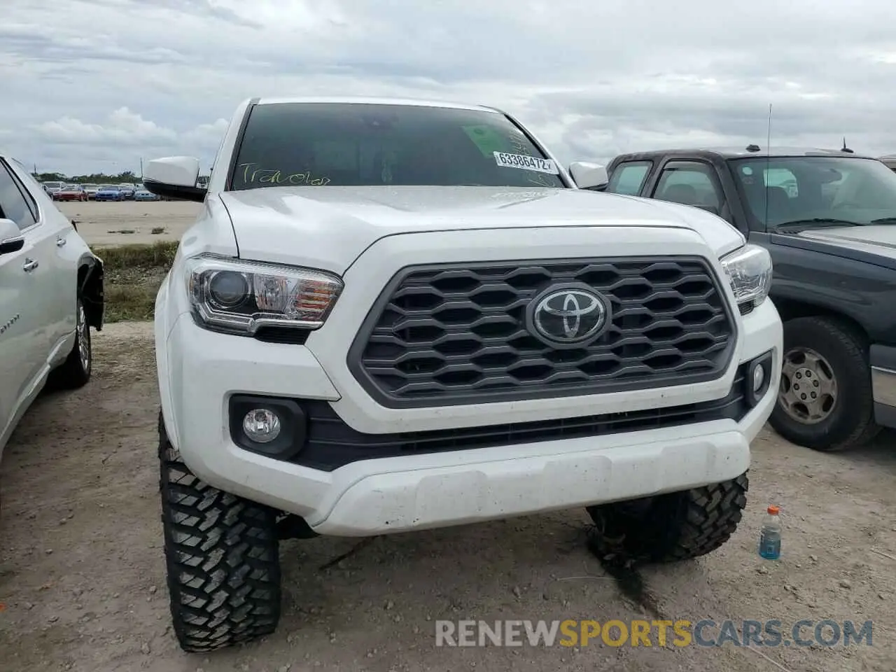 9 Фотография поврежденного автомобиля 3TMCZ5AN7LM353699 TOYOTA TACOMA 2020