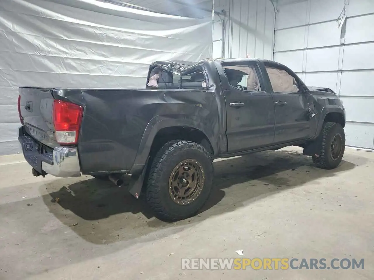 3 Photograph of a damaged car 3TMCZ5AN8LM302535 TOYOTA TACOMA 2020