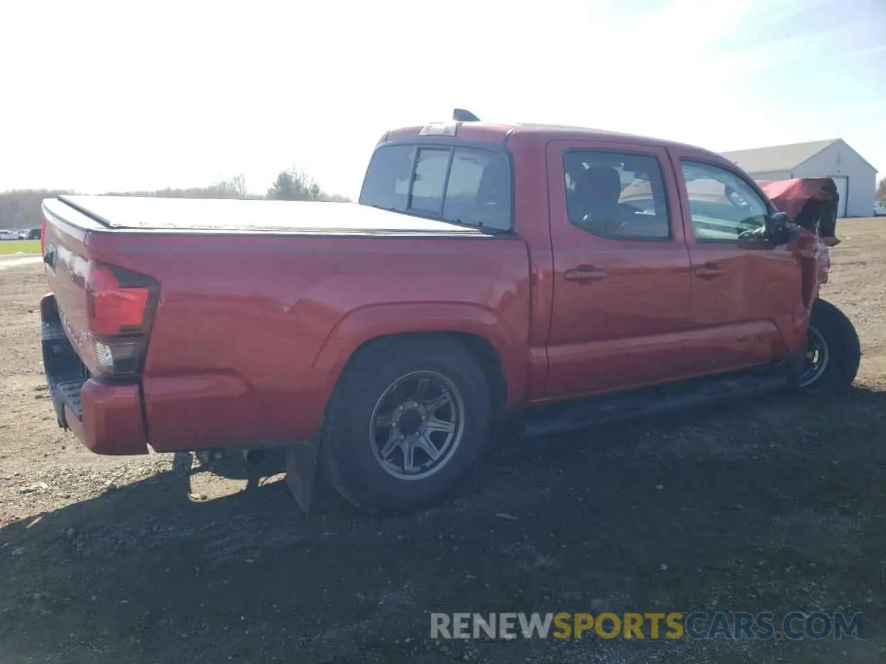 3 Фотография поврежденного автомобиля 3TMCZ5AN8LM303507 TOYOTA TACOMA 2020